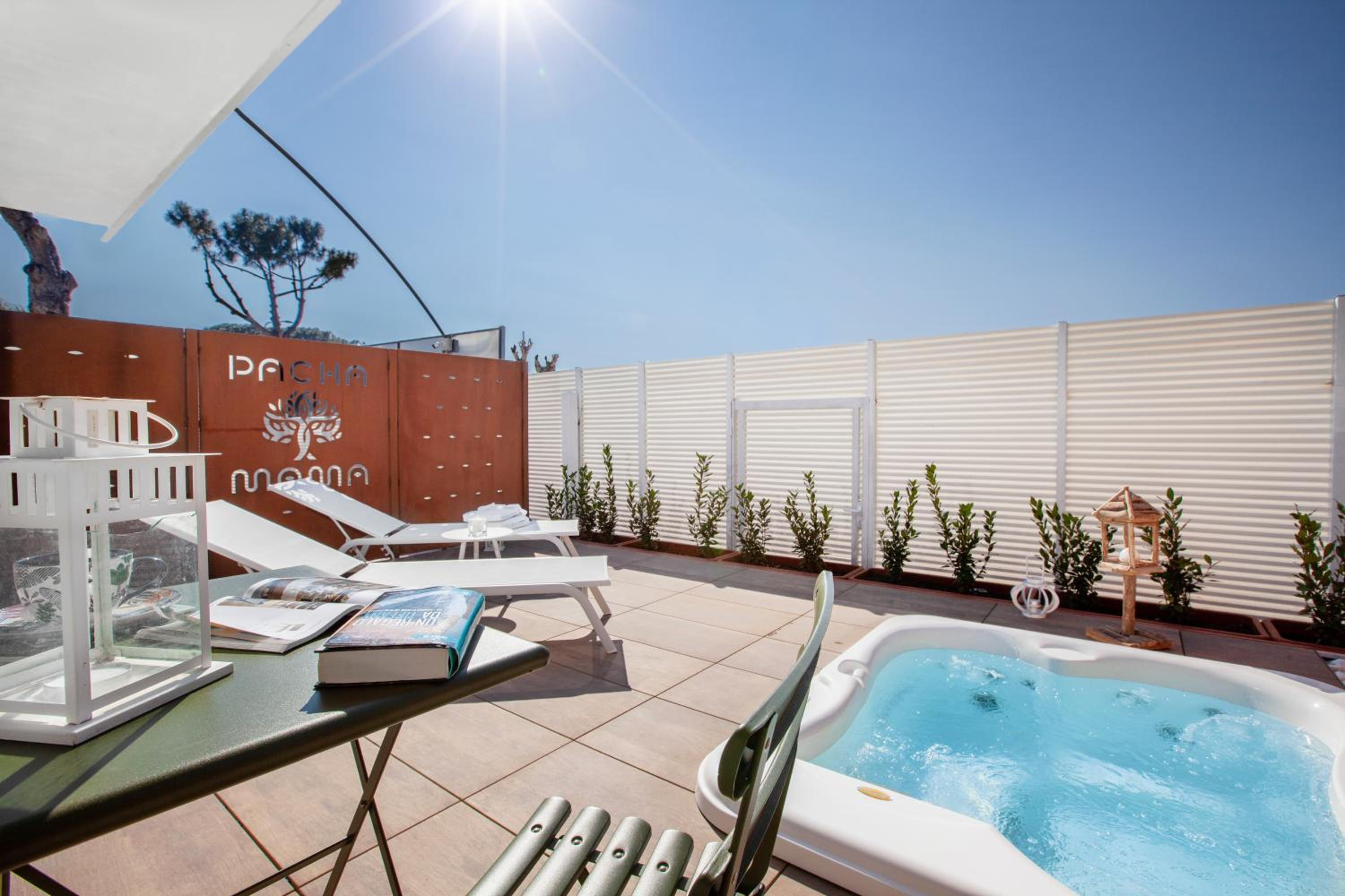 Superior Double or Twin Room with Terrace and Spa Bath - Photo 5