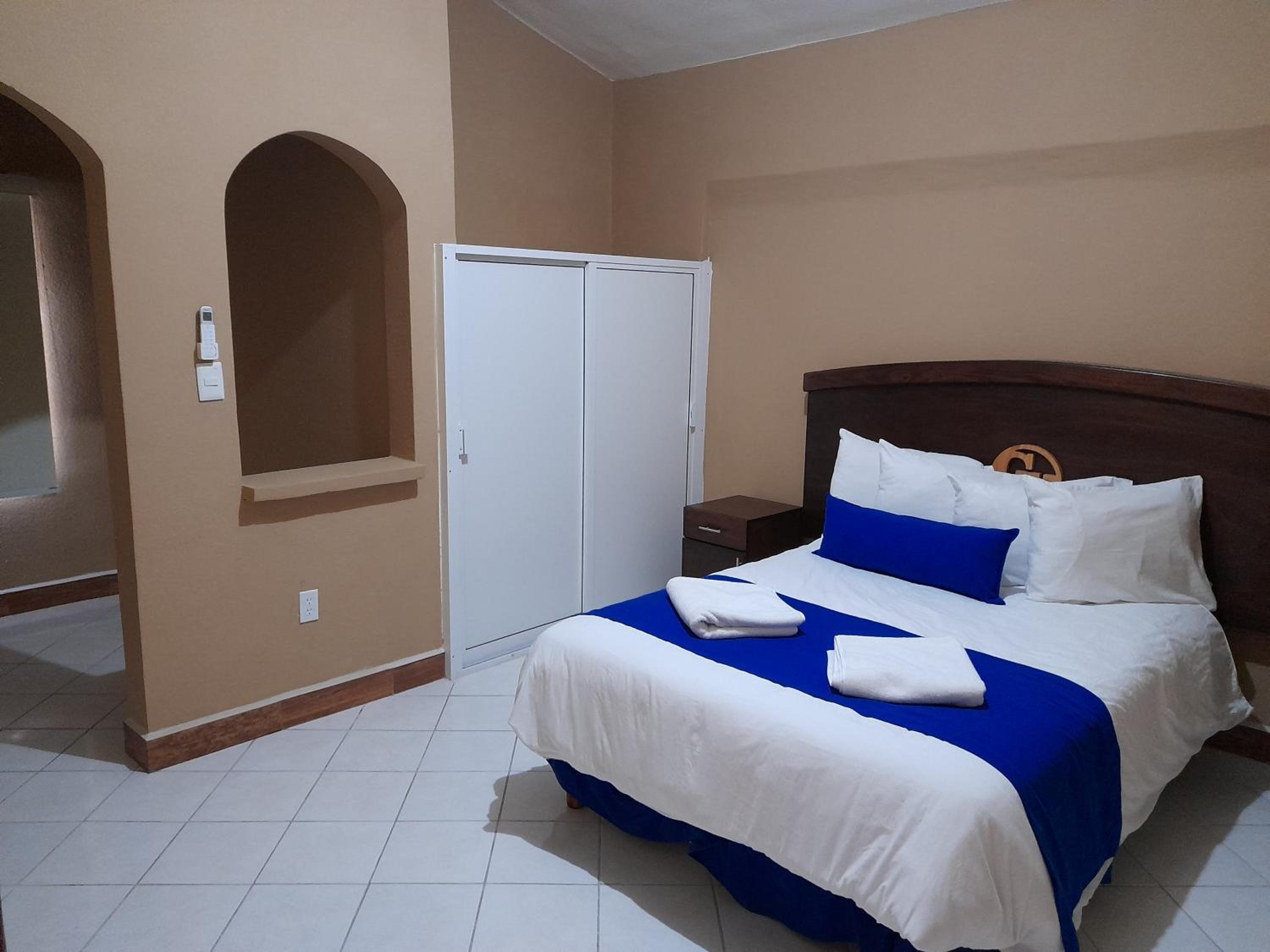 Deluxe Suite