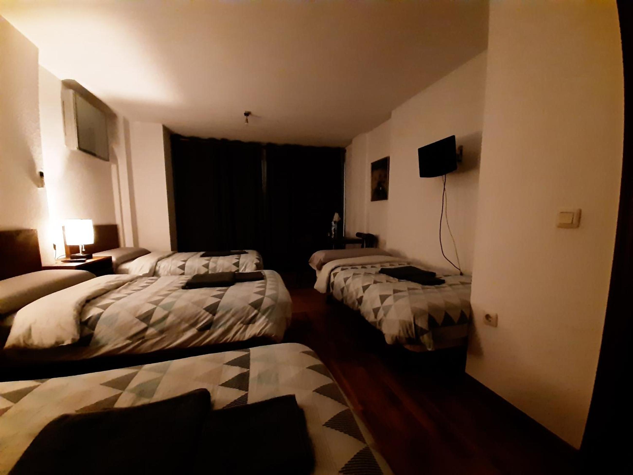 Quadruple Room - Photo 2