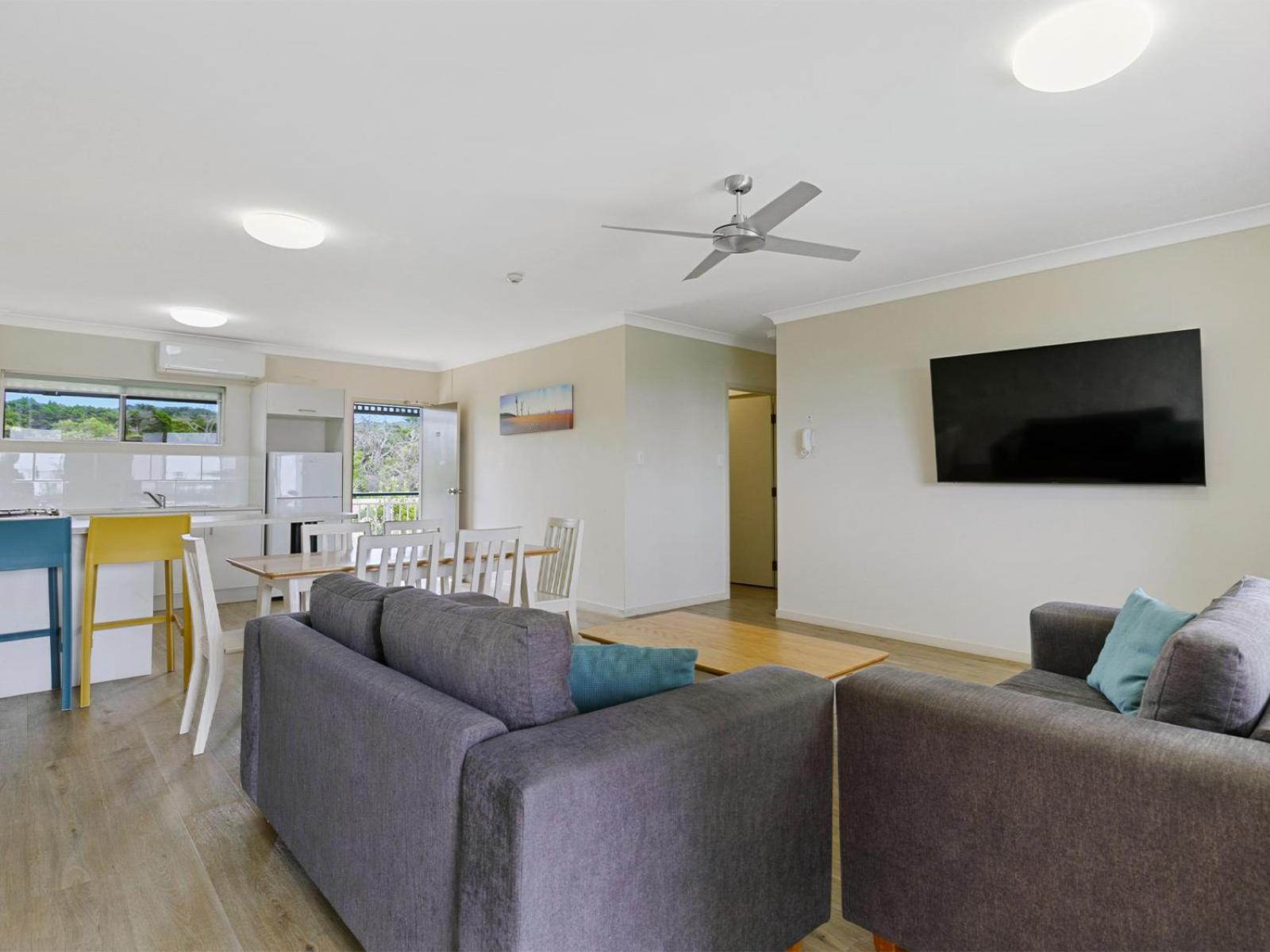 Superior Two-Bedroom Apartment - Photo 18