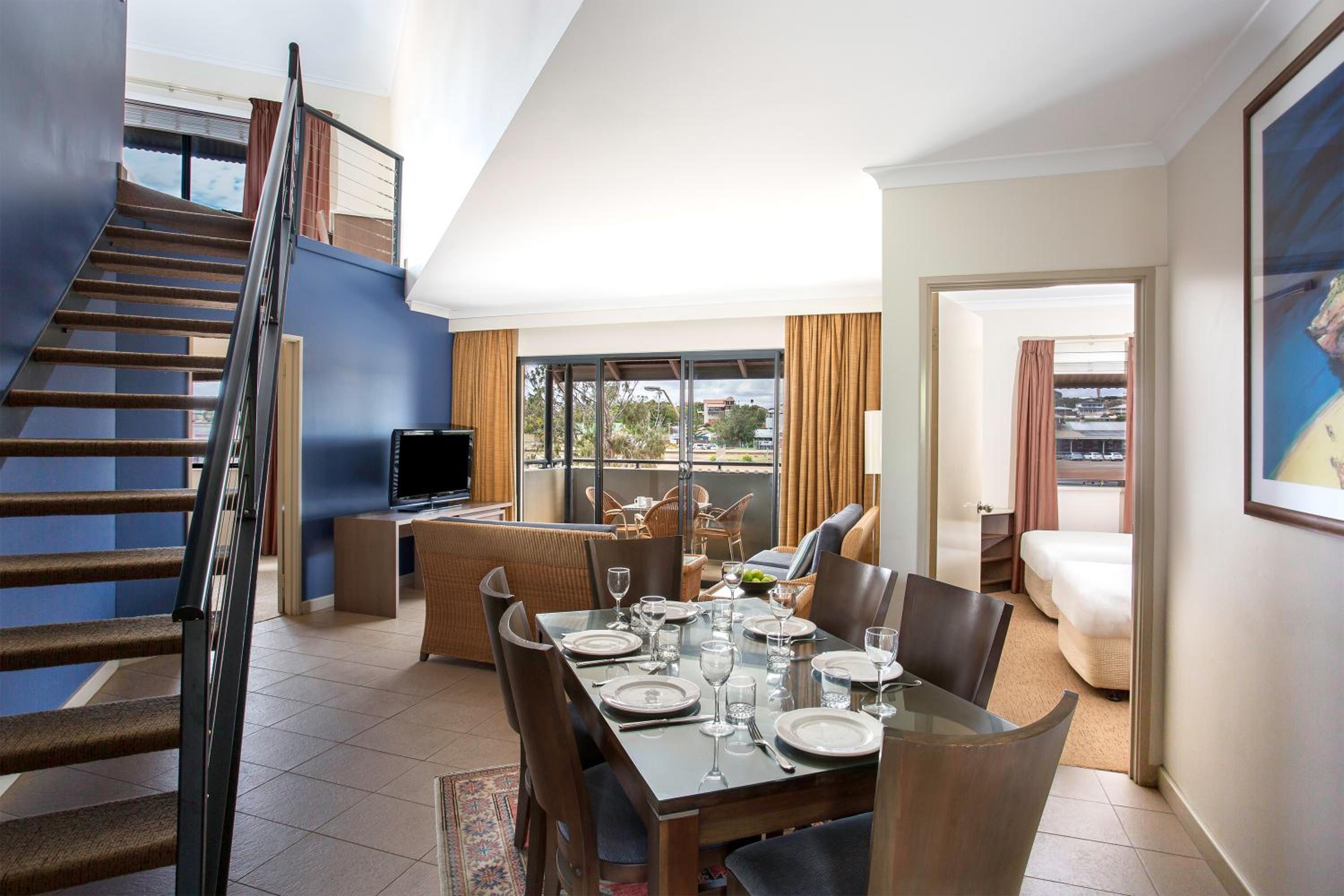 Three-Bedroom Apartment - Photo 7