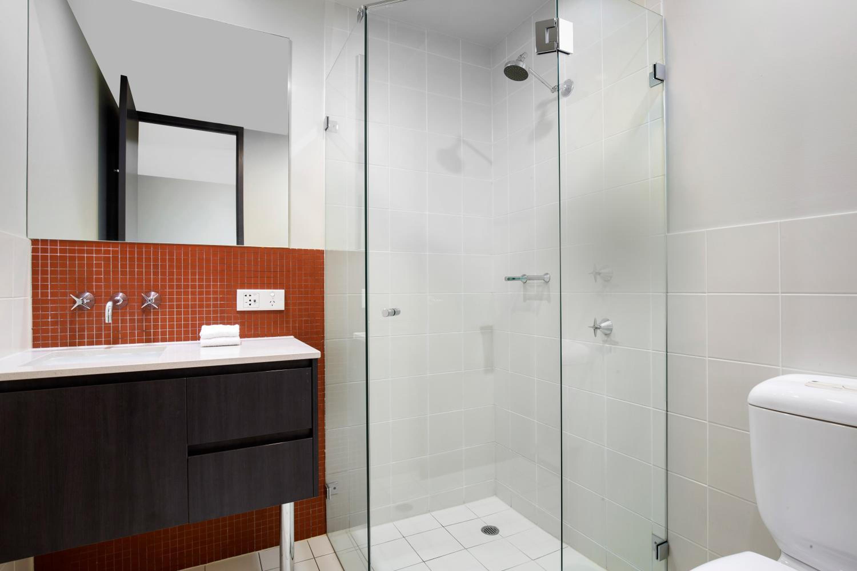 Studio Suite - Photo 6