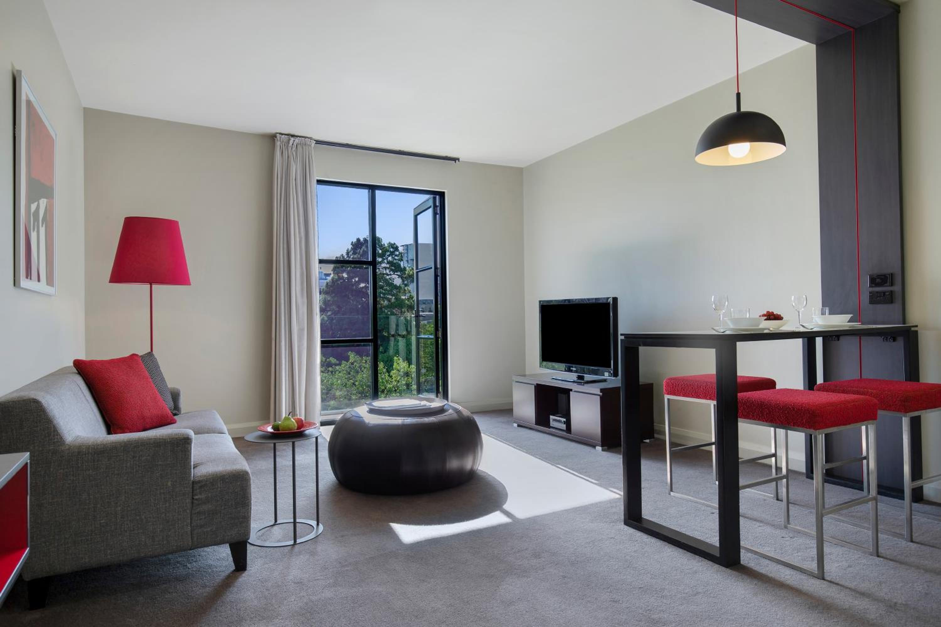 Suite with Park View - Photo 7