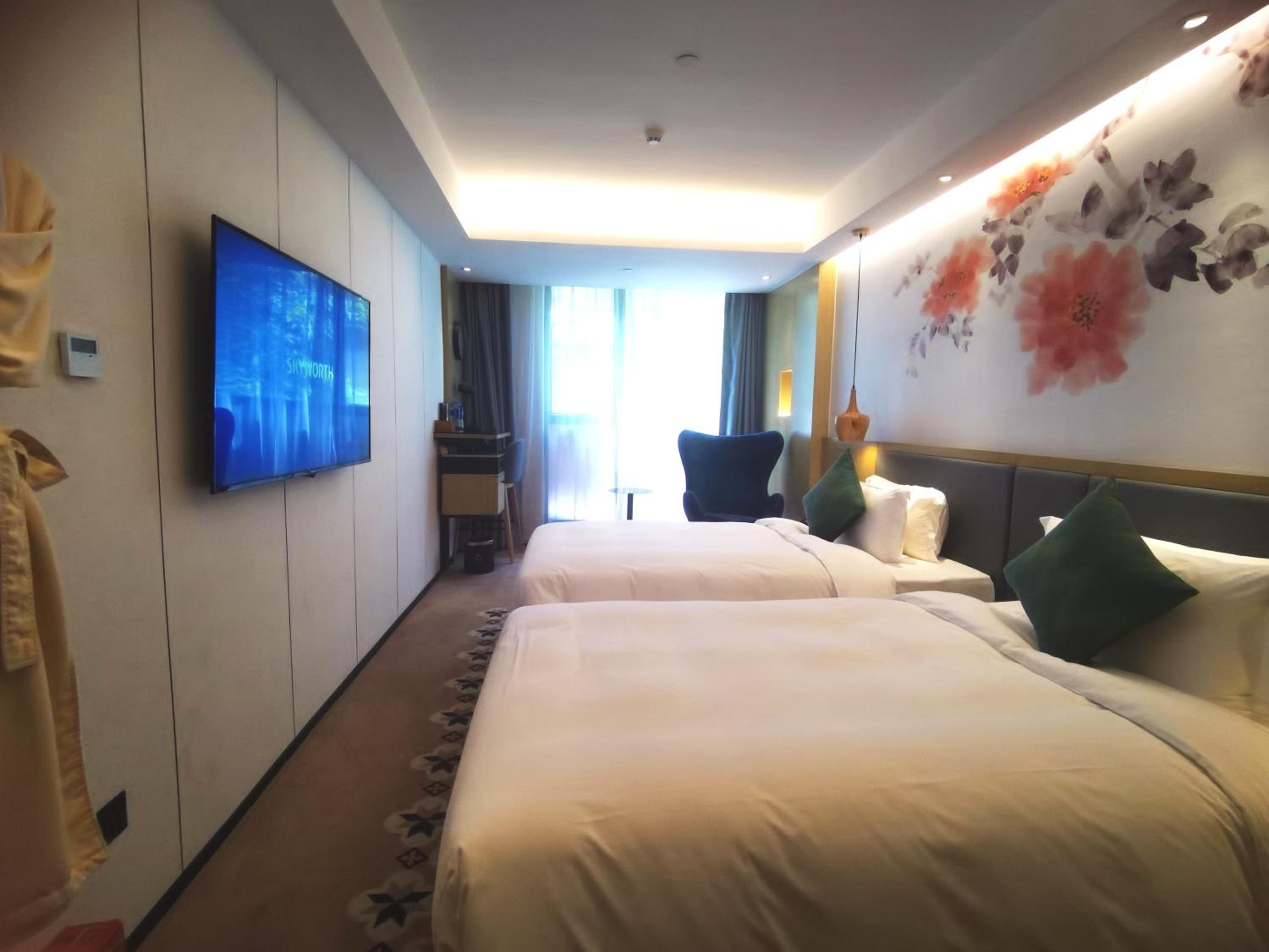 Deluxe Twin Room - Photo 11