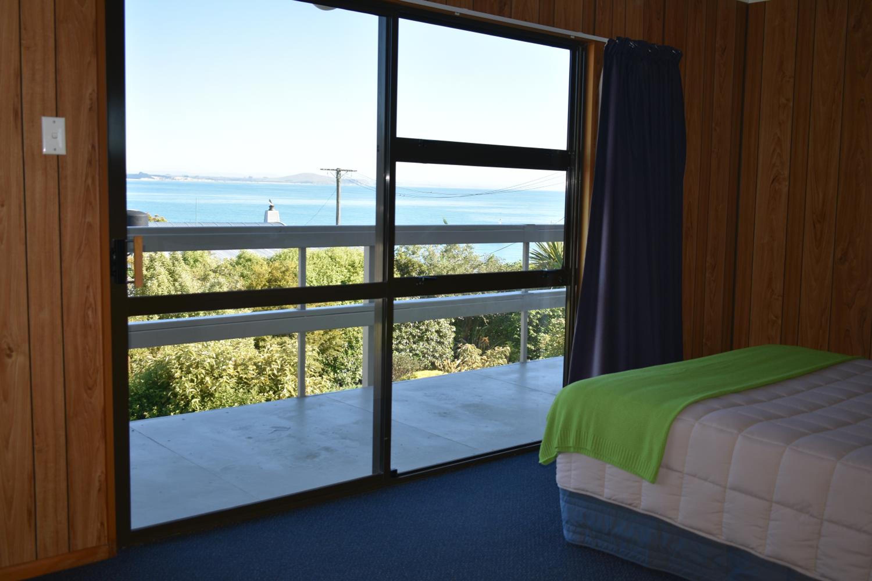 Double or Twin Room with Partial Sea View - Photo 3