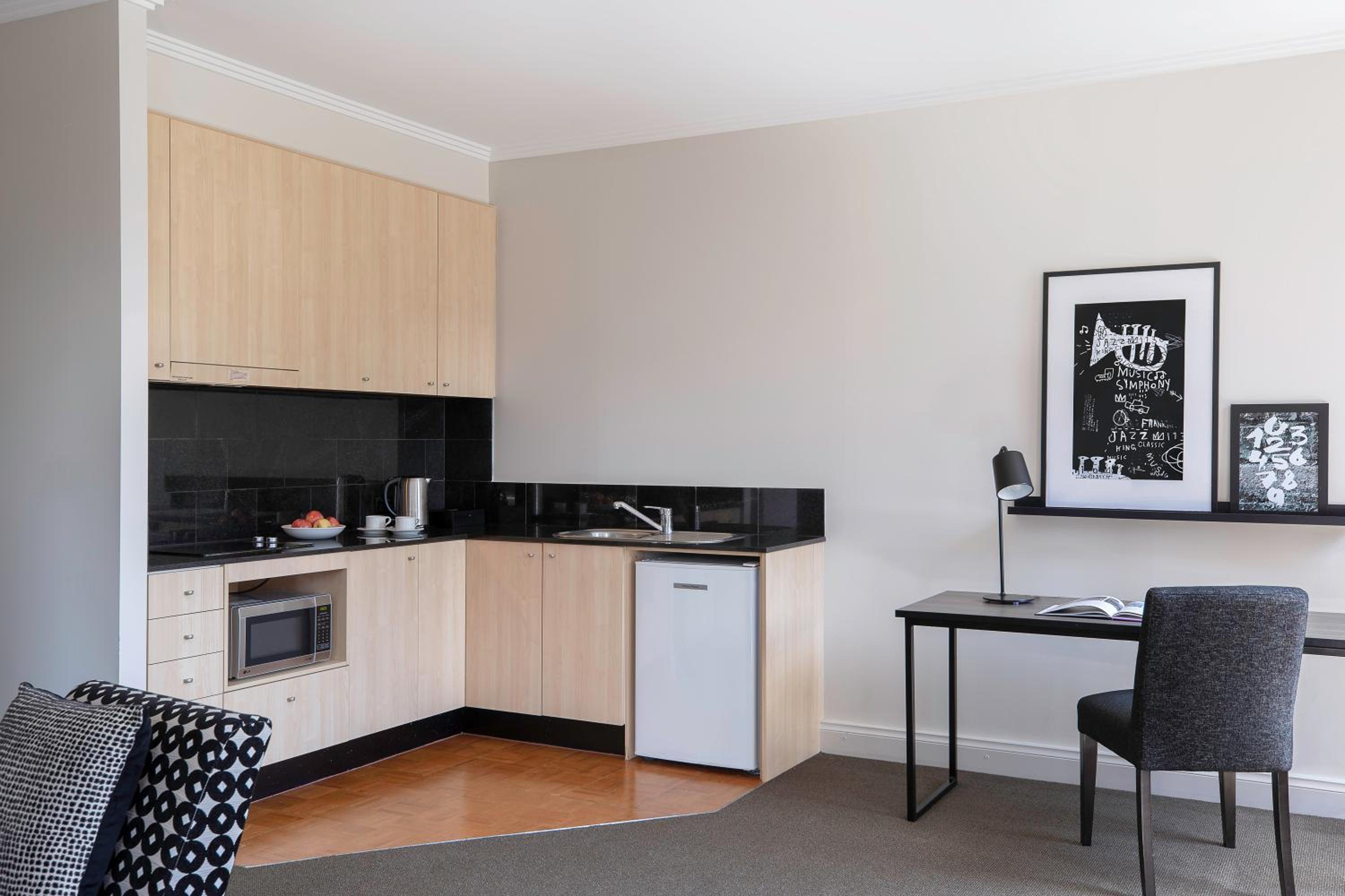 Two-Bedroom Dual Key Apartment - Weekly Housekeeping thumbnail 5