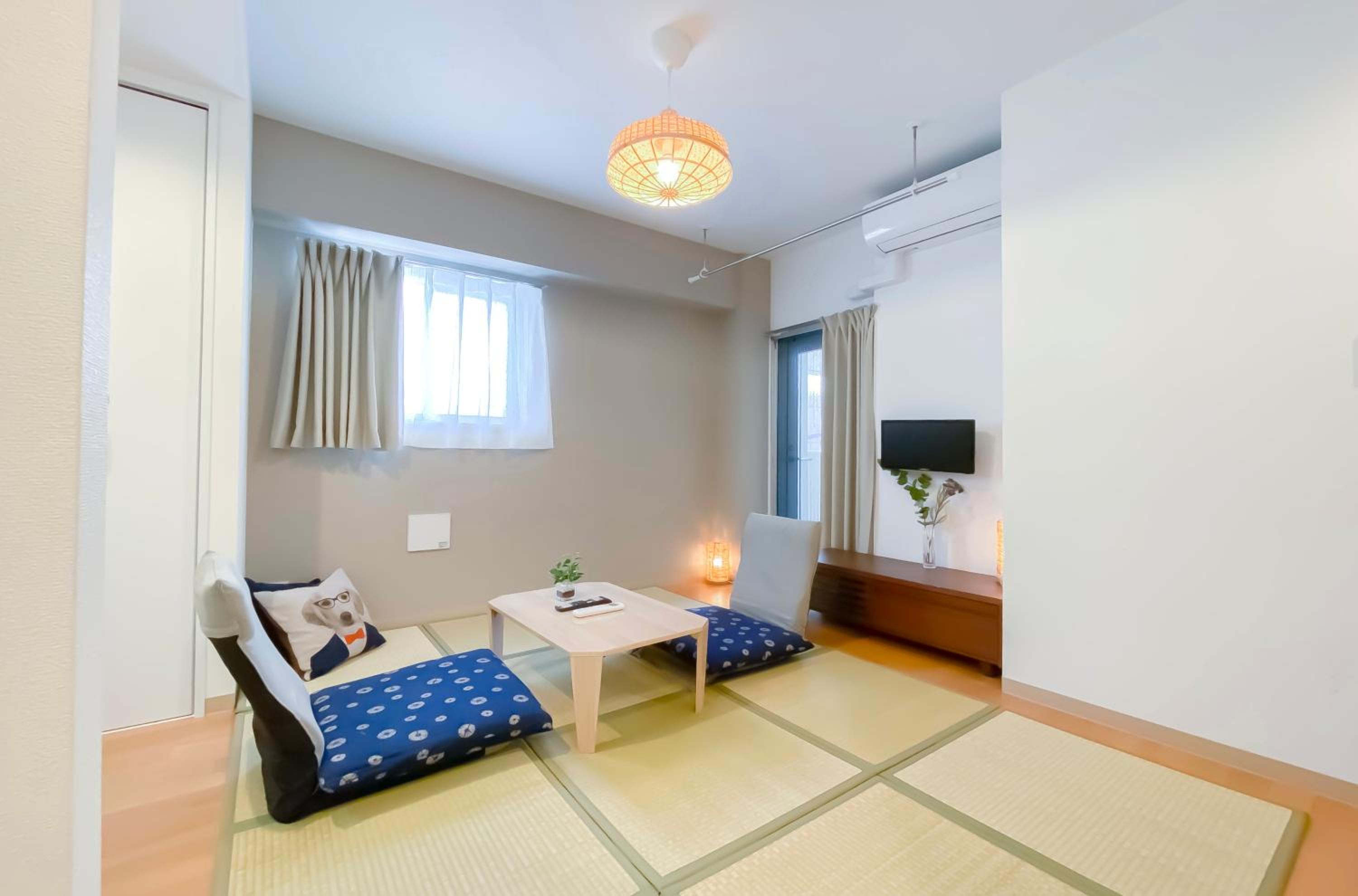 Twin Room with Private Bathroom photo 2
