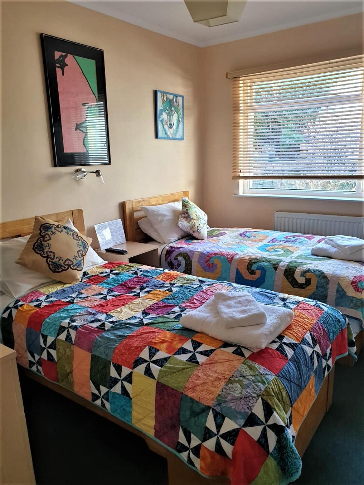 Twin Room with Private Bathroom photo 1