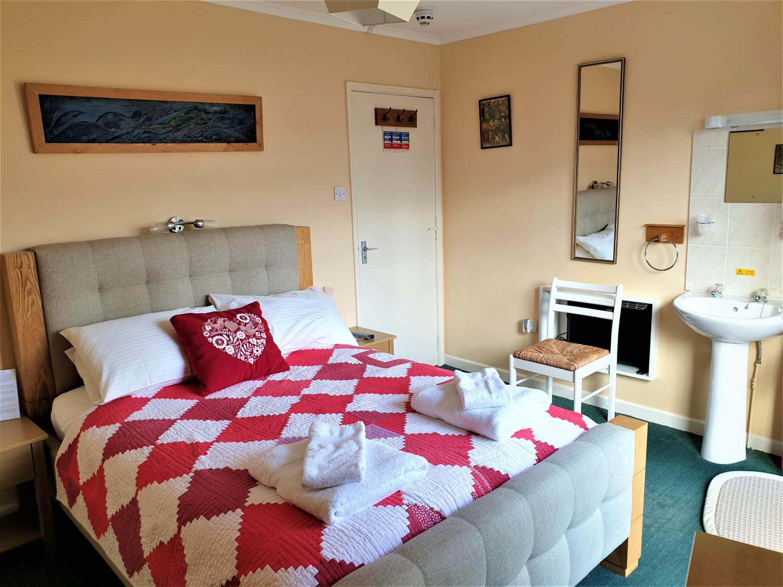 Double Room with Private Bathroom photo 2