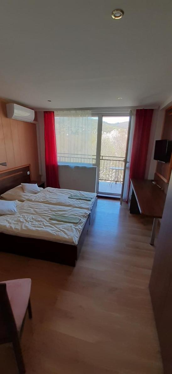 Double Room With Balcony photo 3