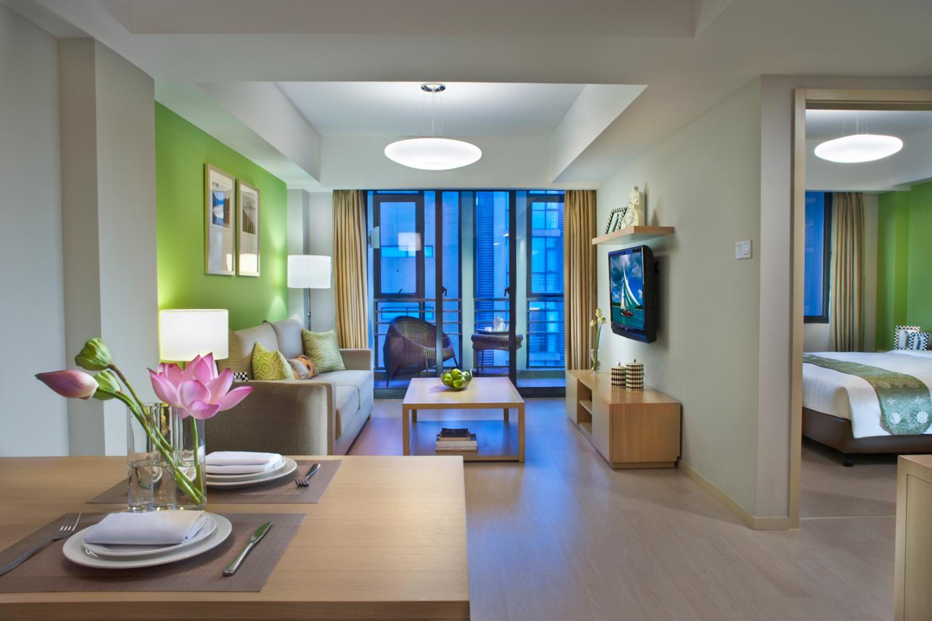 Executive One-Bedroom Apartment - Photo 6