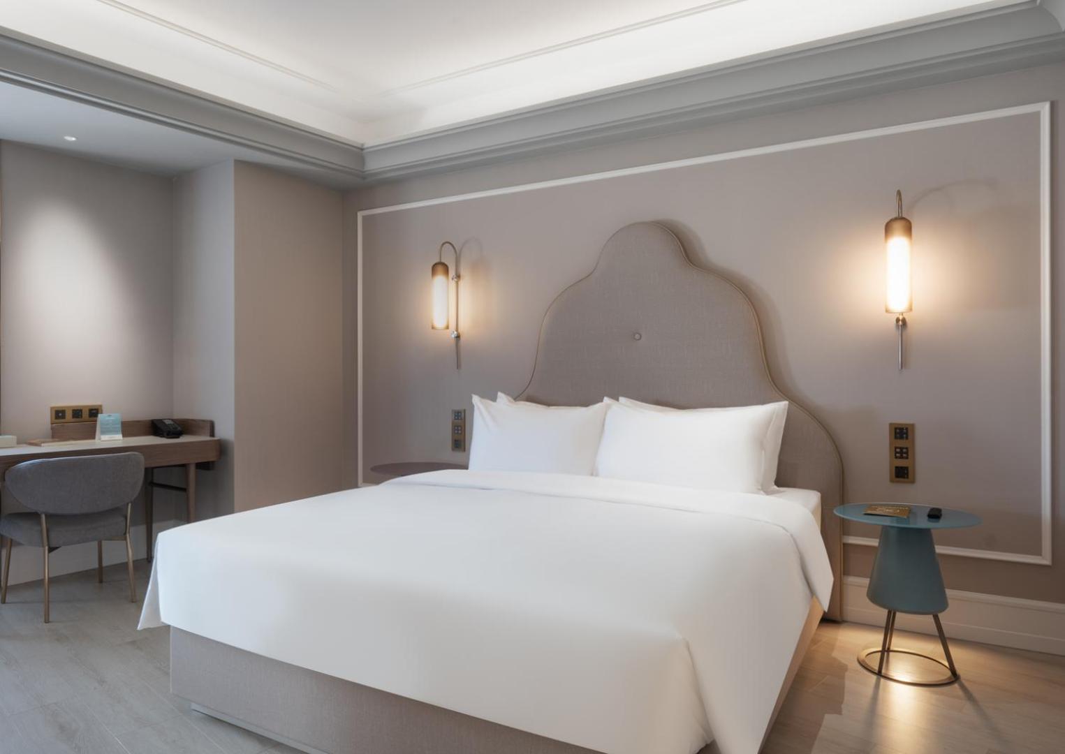 Privilege King Suite