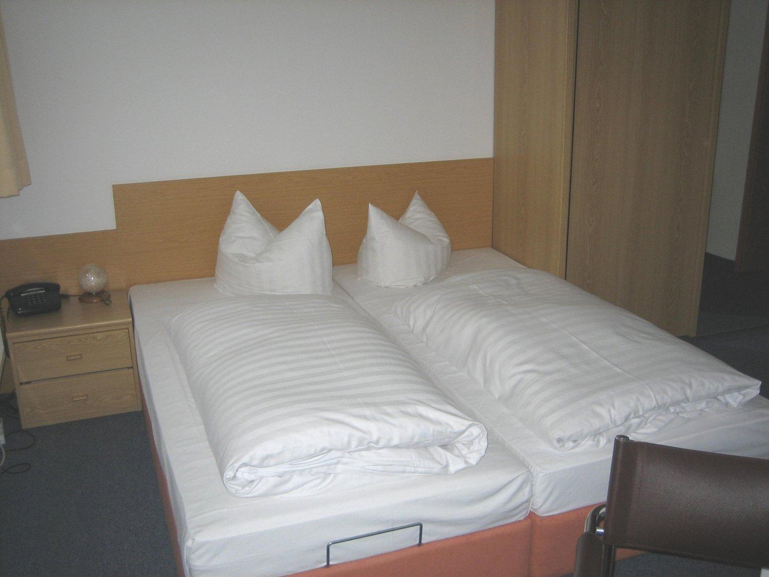Double Room - Photo 5