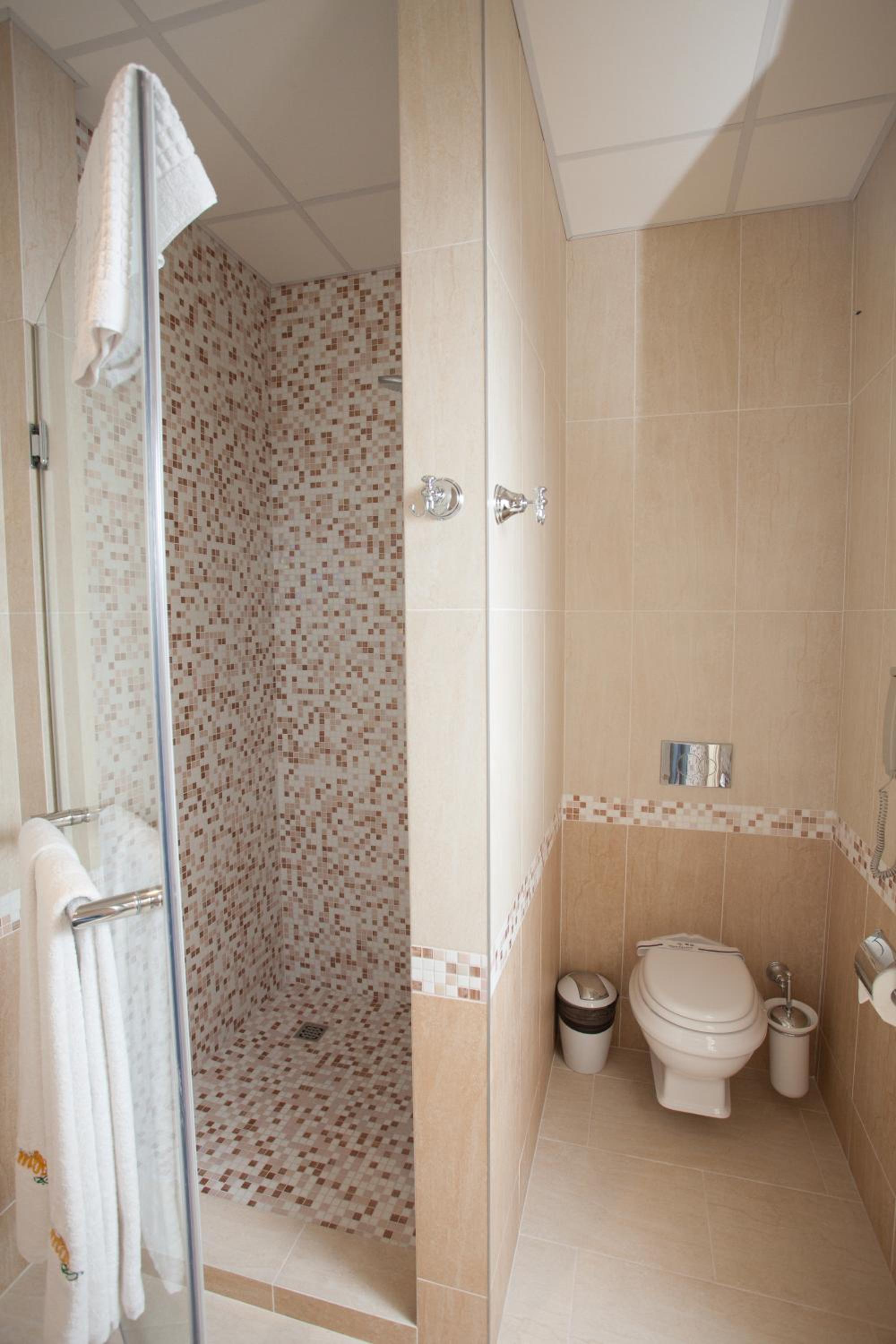Standard Twin Room photo 3