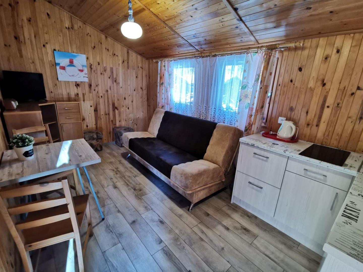 One-Bedroom Bungalow