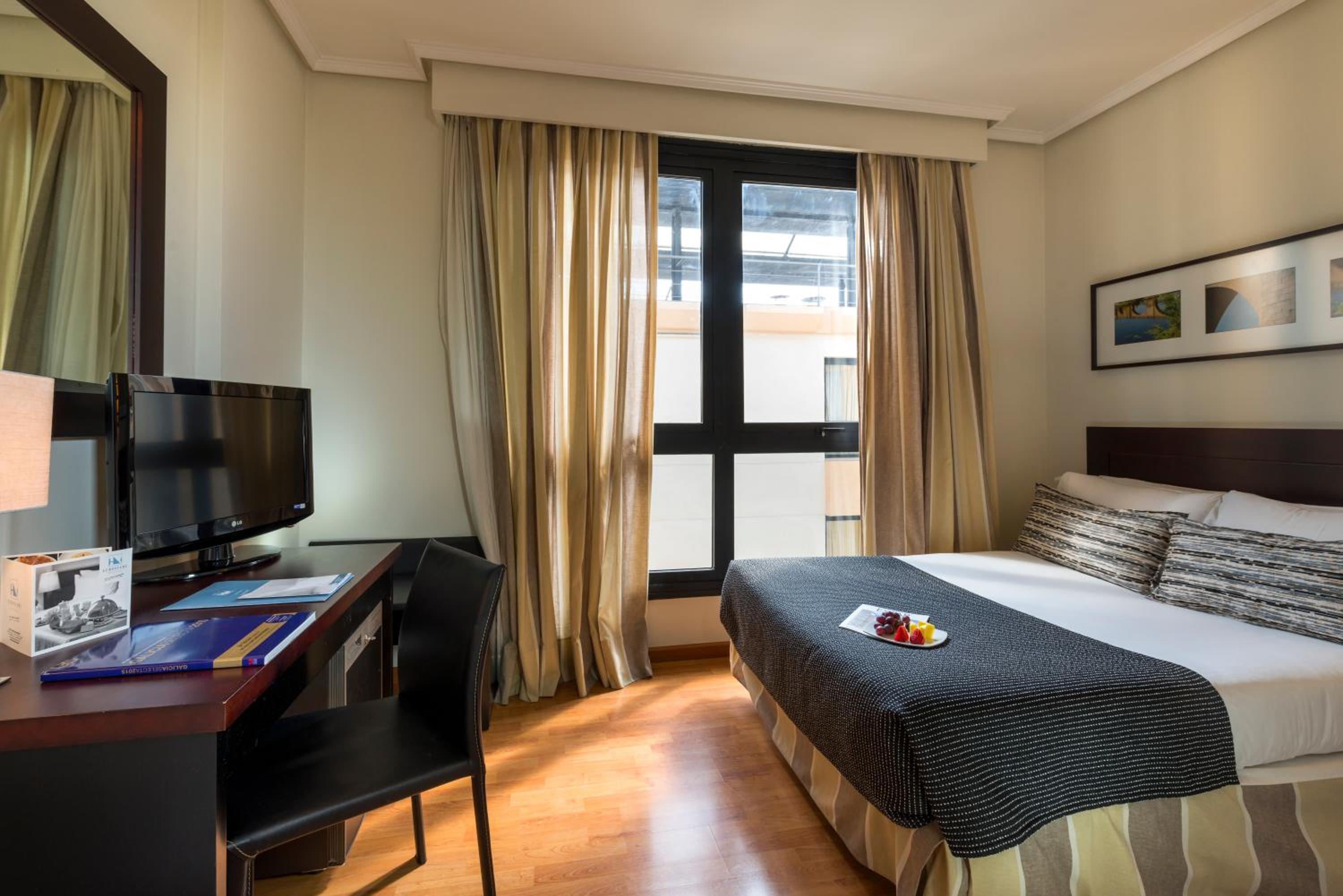 Single Room - Photo 3