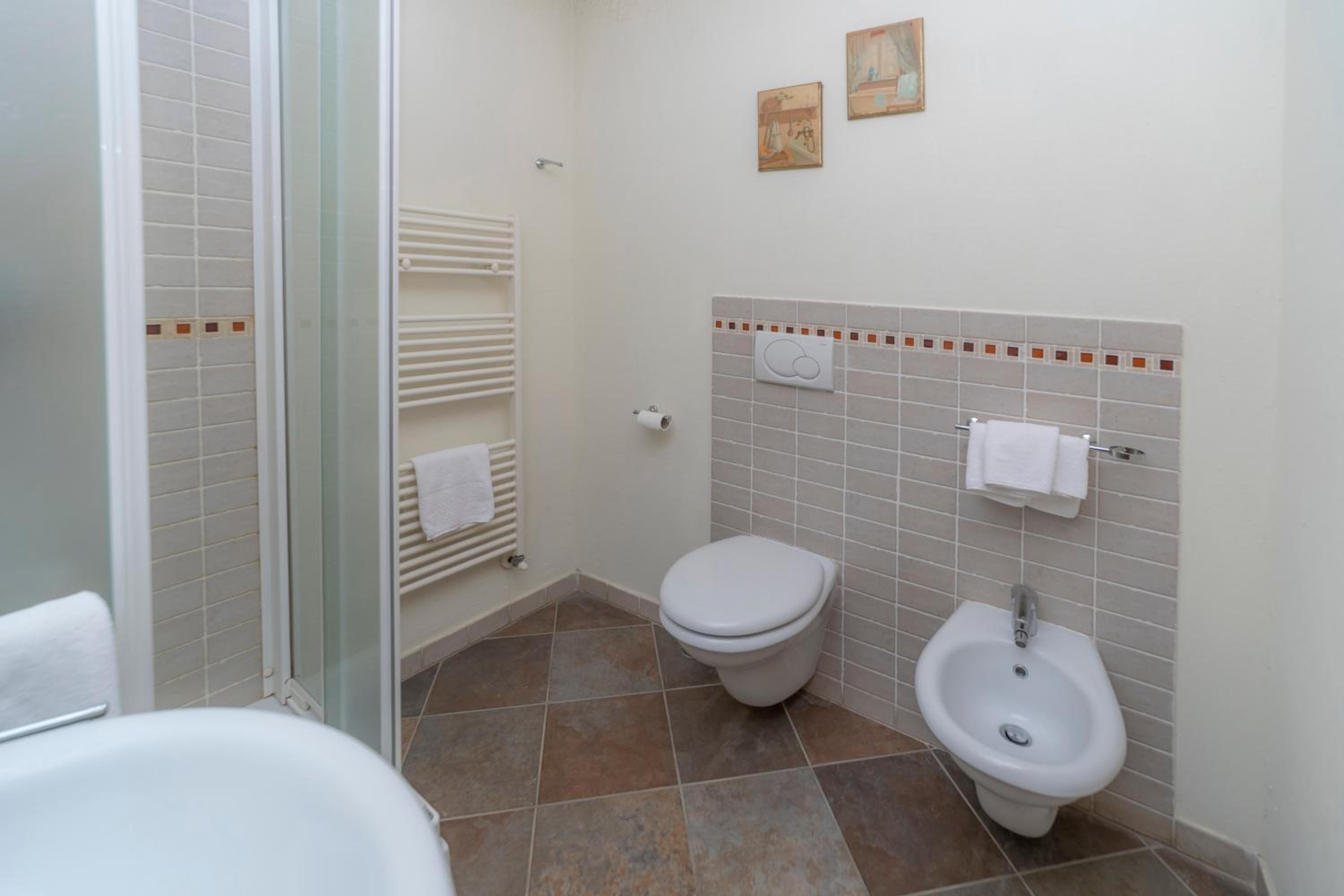 Standard Triple Room - Photo 2