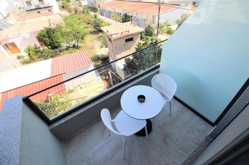 Superior Triple Room with Balcony photo 3