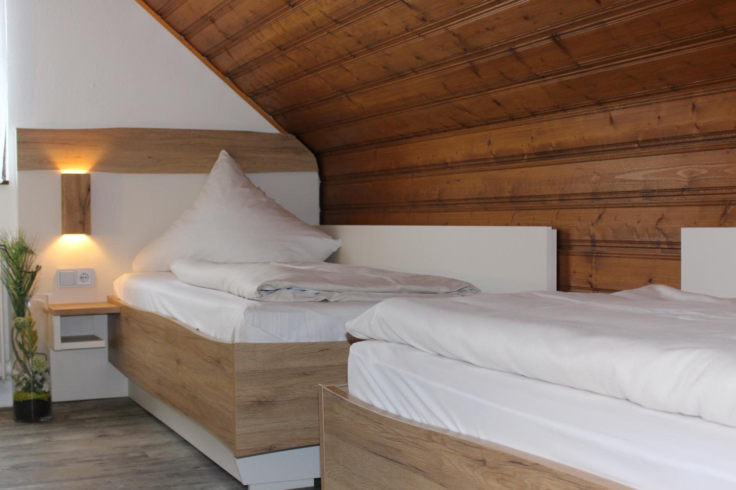 Twin Room with Private Bathroom