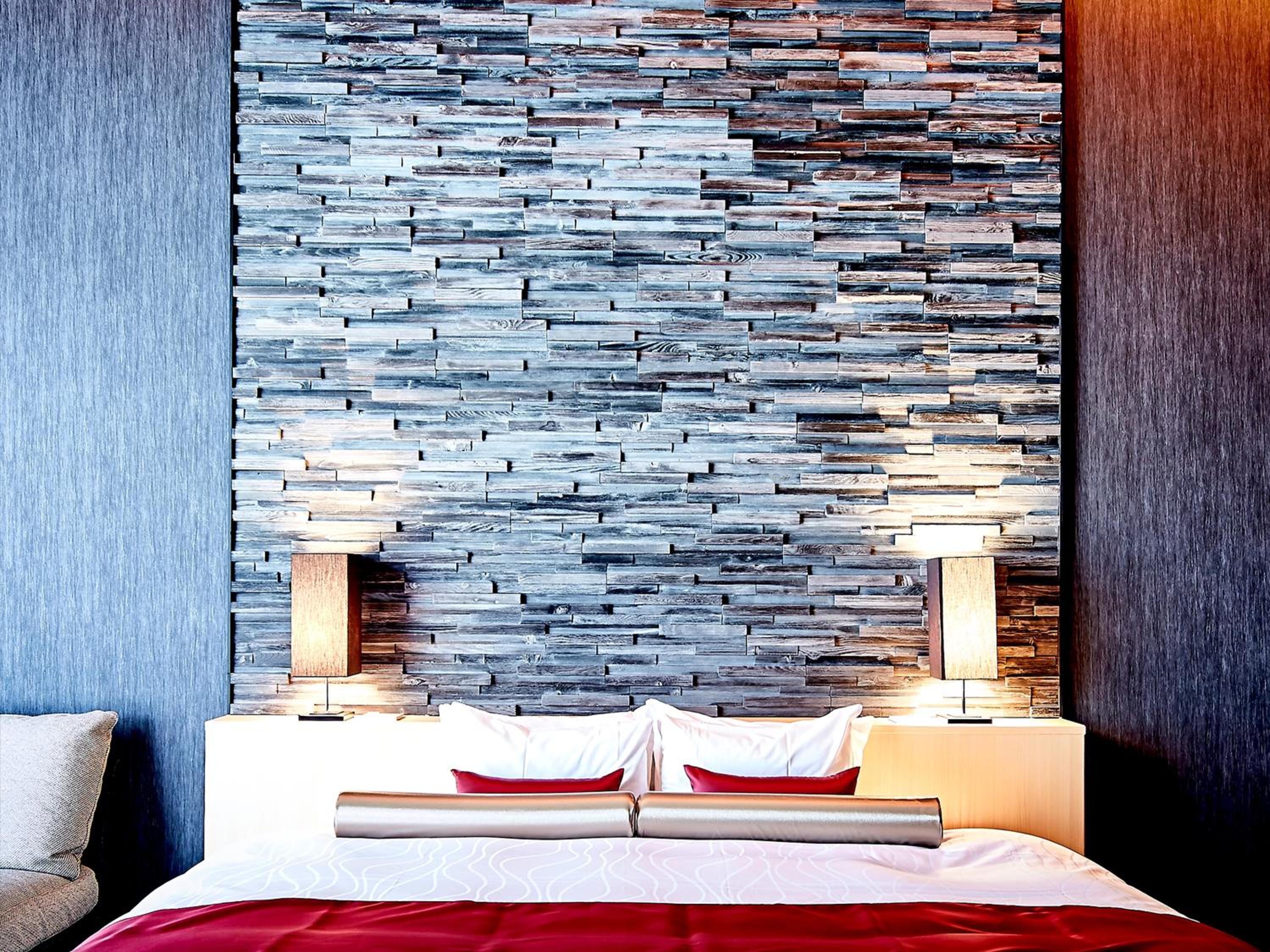 Deluxe King Room photo 2
