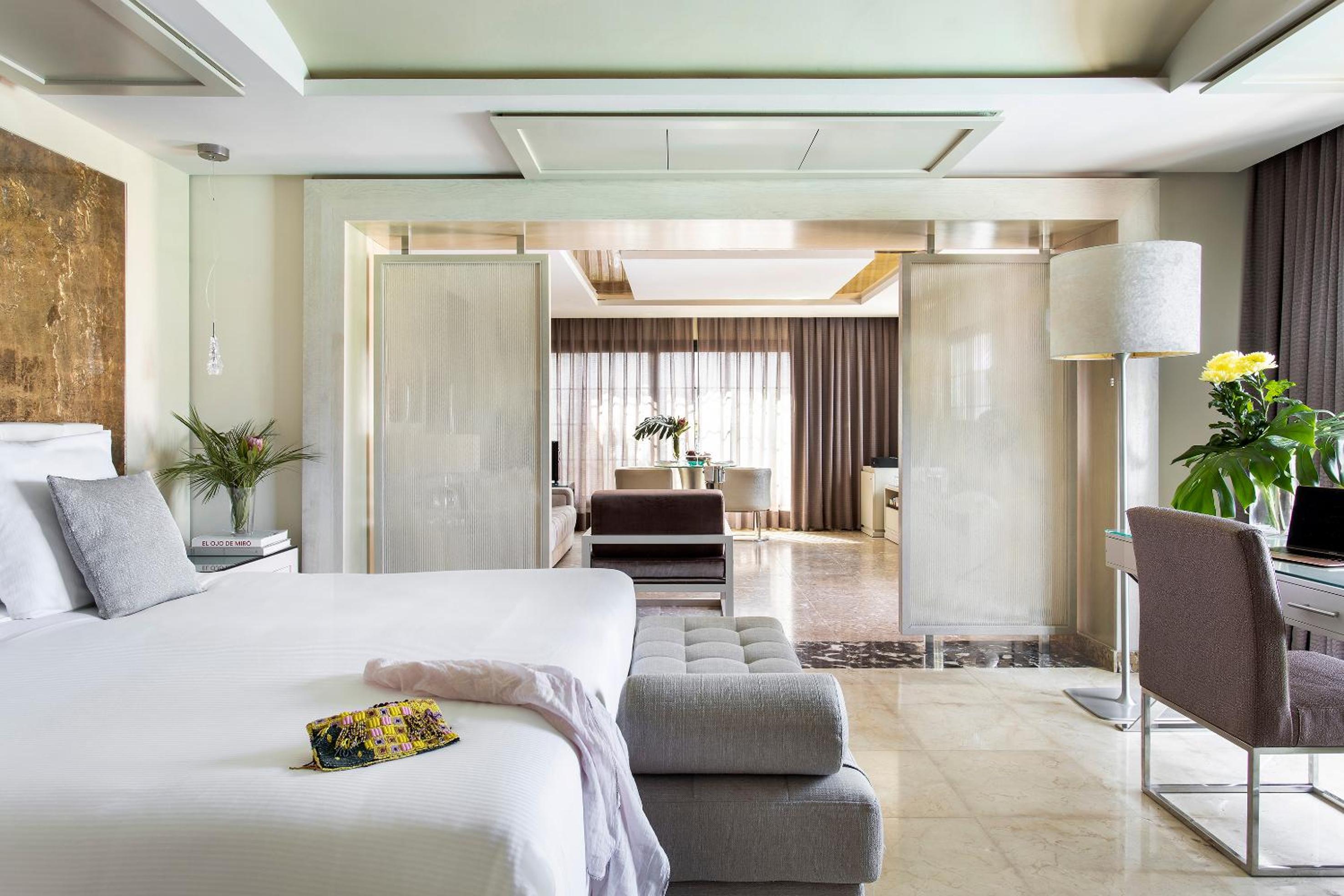Redlevel Villa with Private Pool - Photo 1