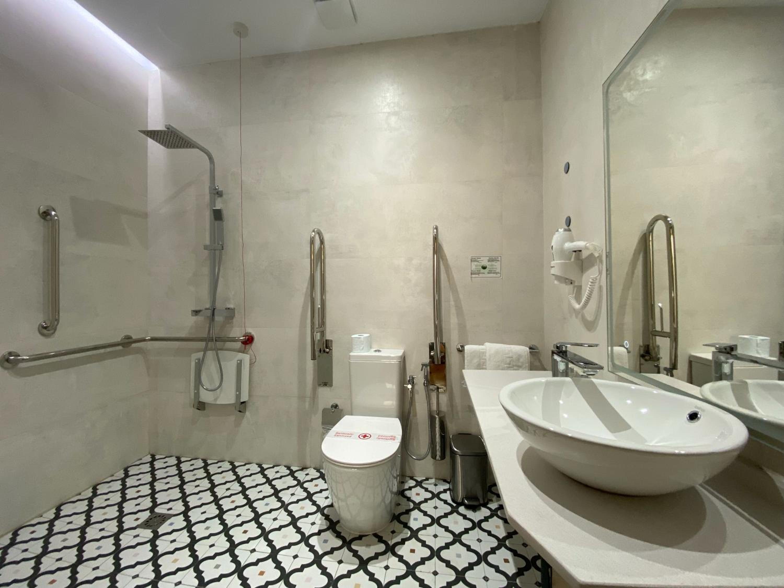 Double Interior Room with private terrace thumbnail 6