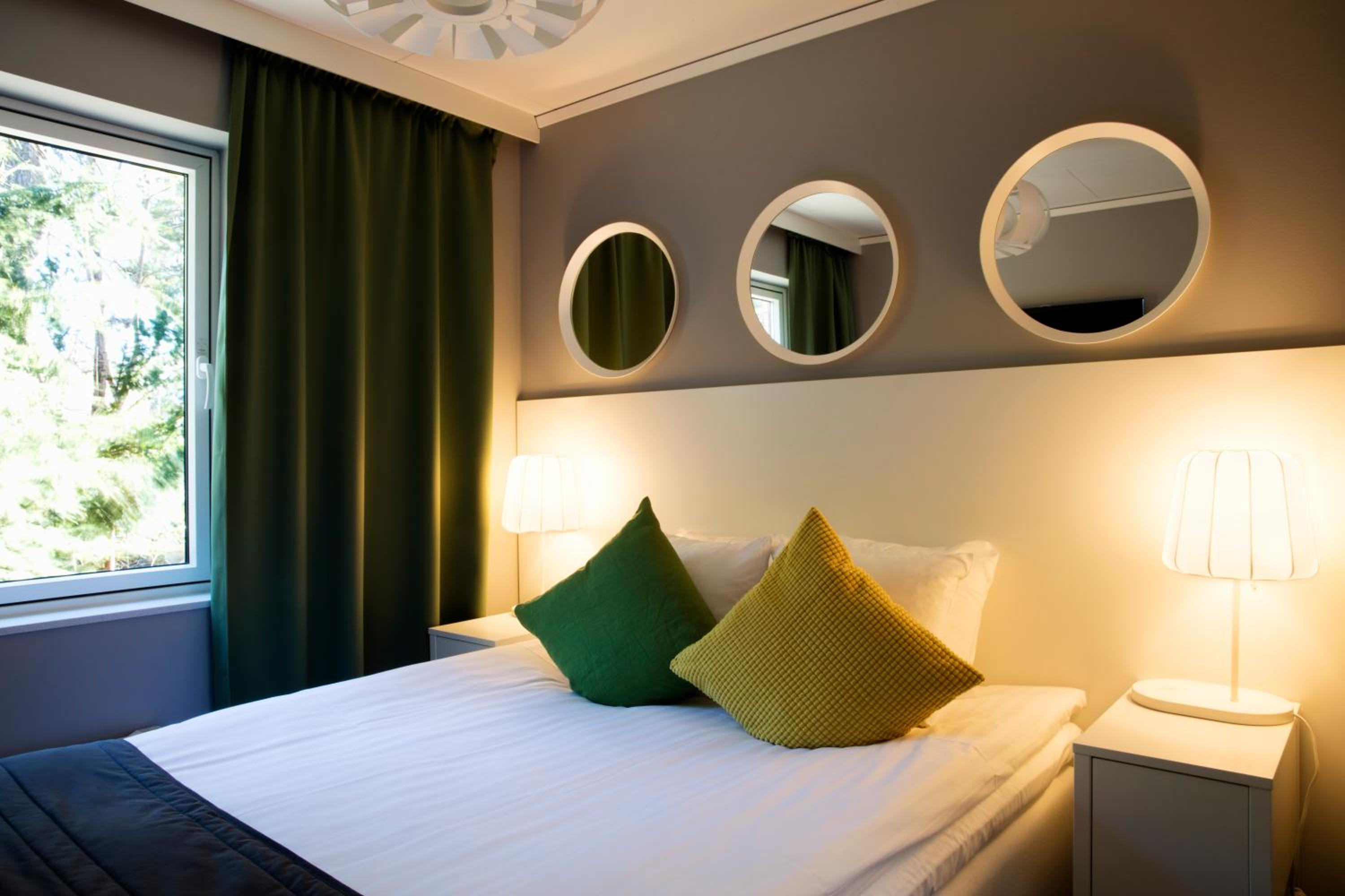 Compact Room - Photo 4