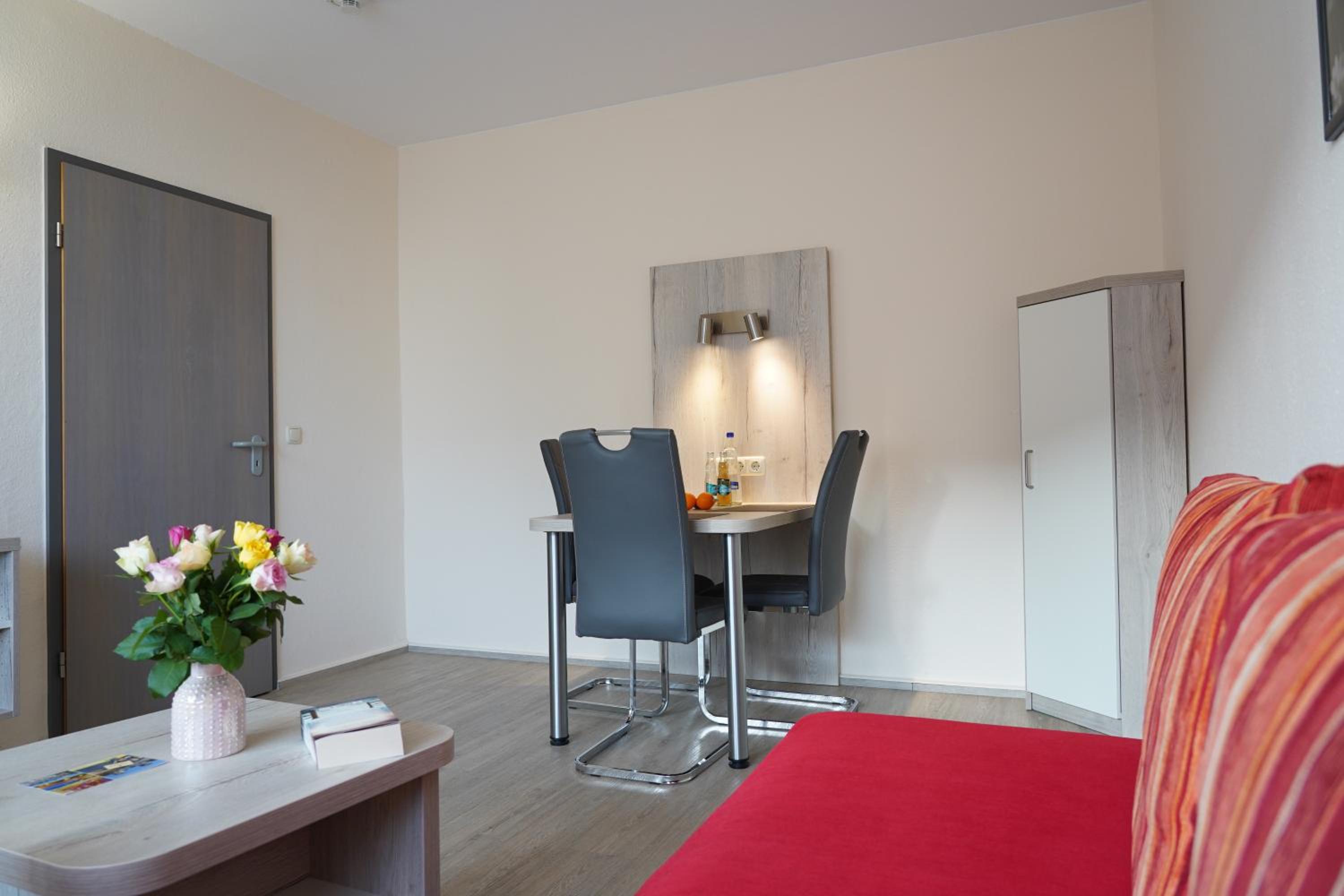 One-Bedroom Apartment (ST3) photo 1