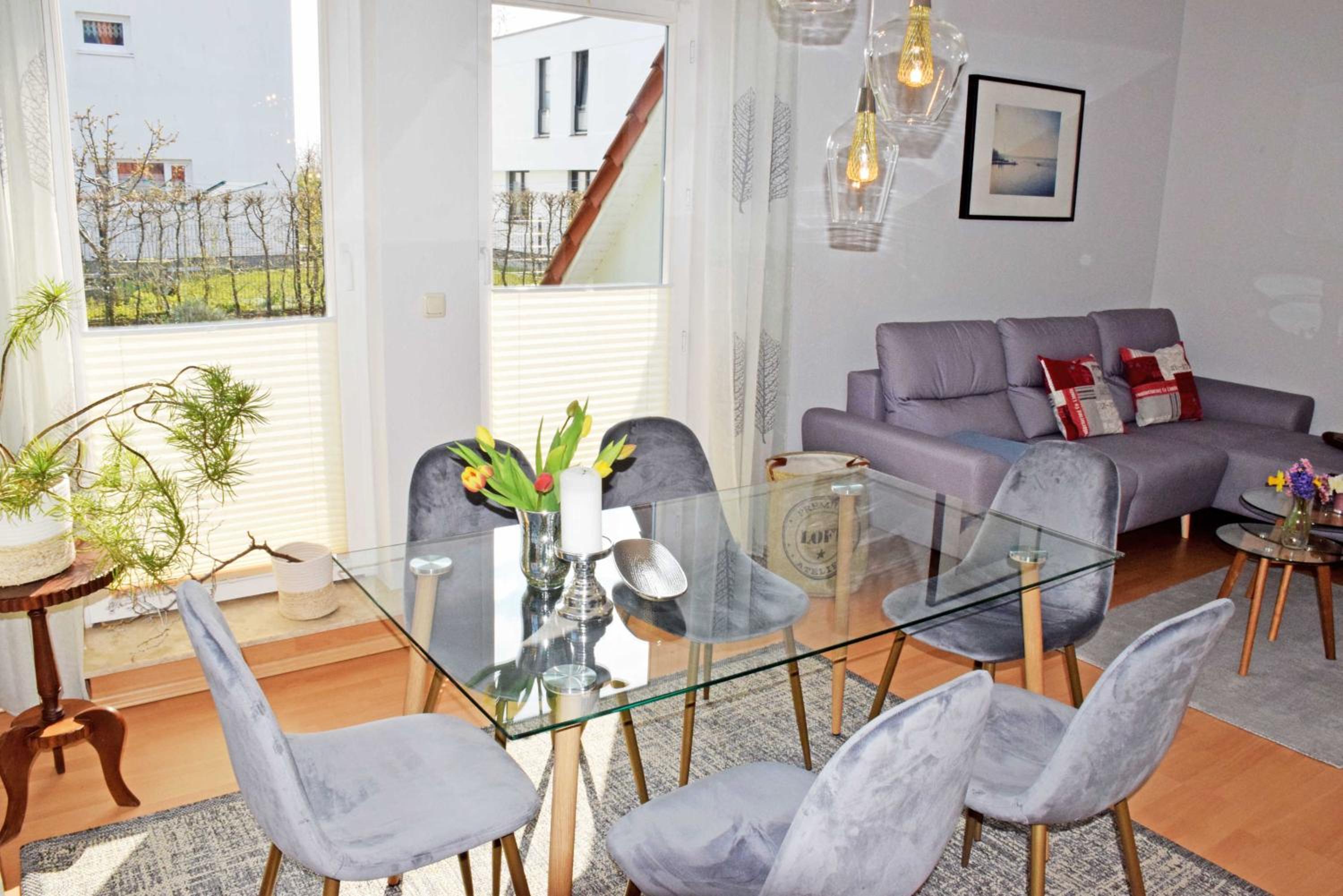 One-Bedroom Apartment with Terrace photo 2