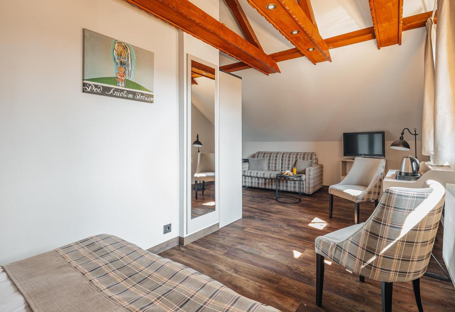 Family Room (2 Adults + 2 Children)