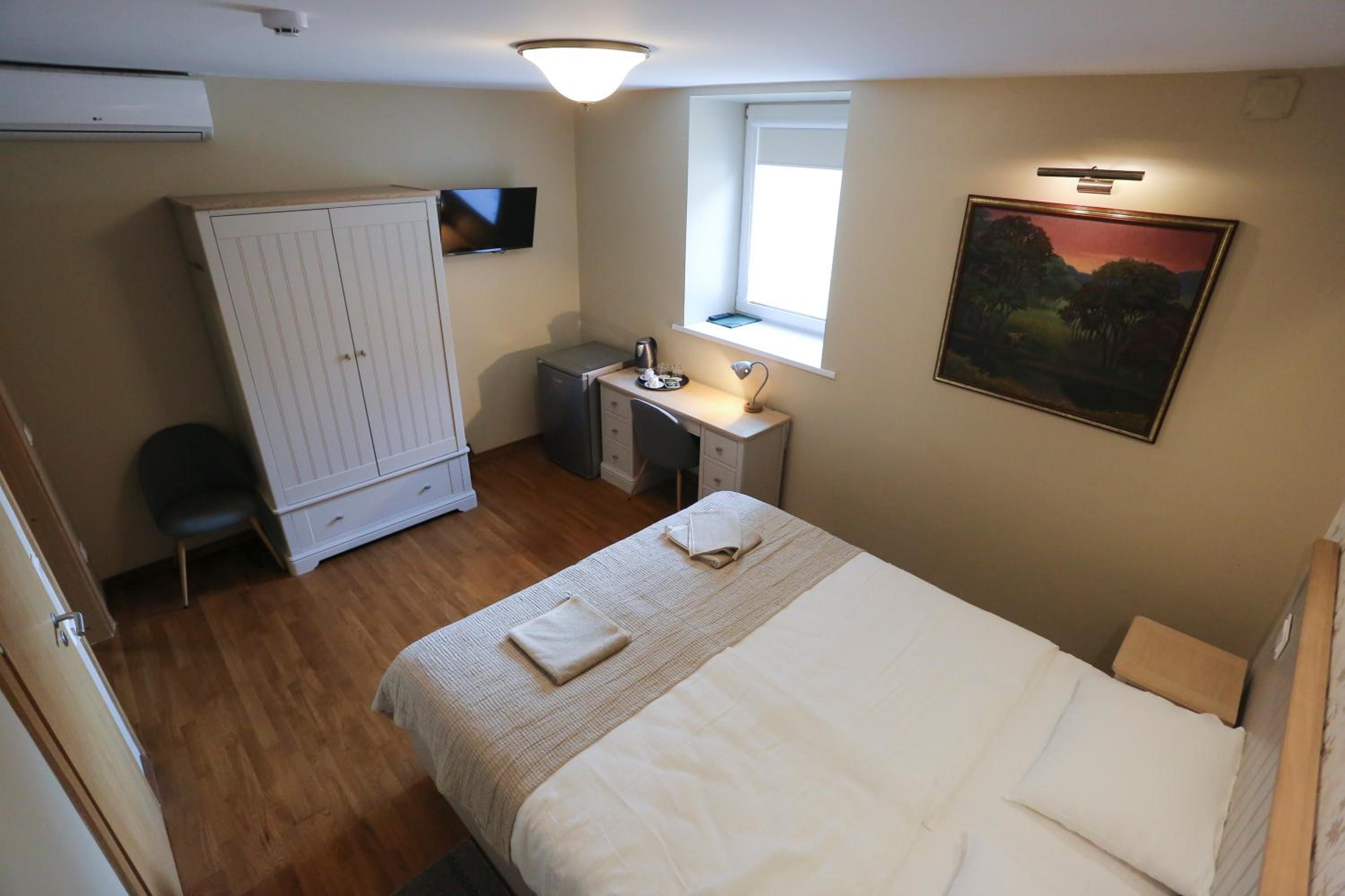 Double or Twin Room with Shower photo 1