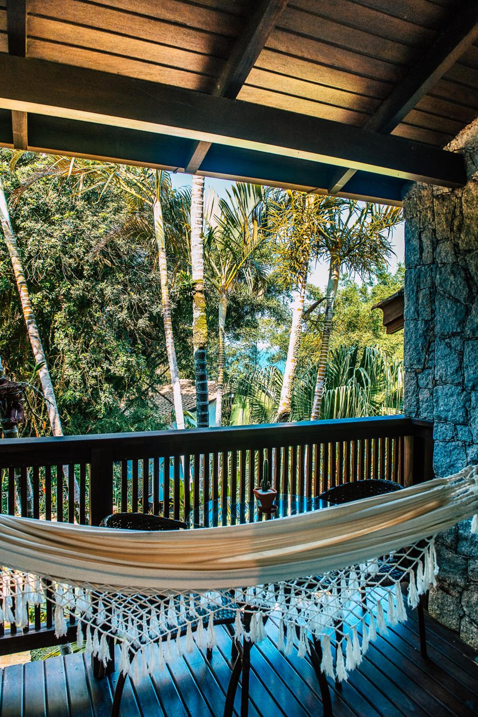 Deluxe Suite with Sea View