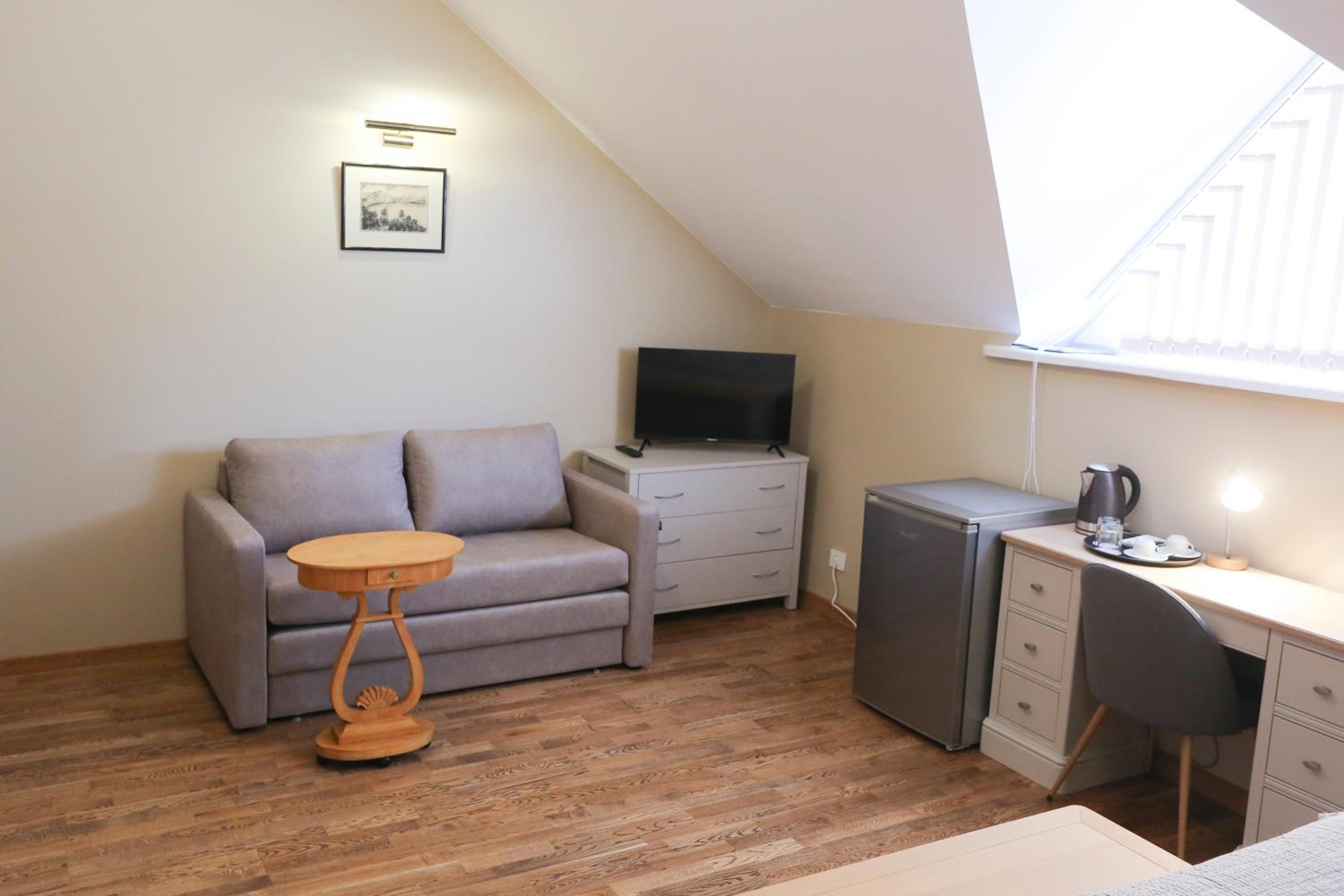 Double or Twin Room with Extra Bed - Photo 3