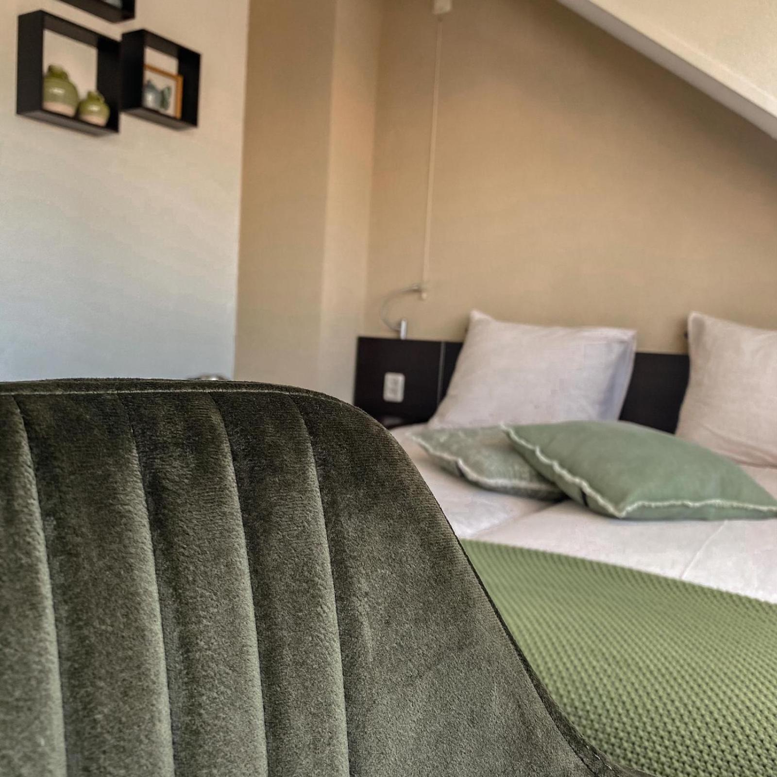 Standard Twin Room photo 2