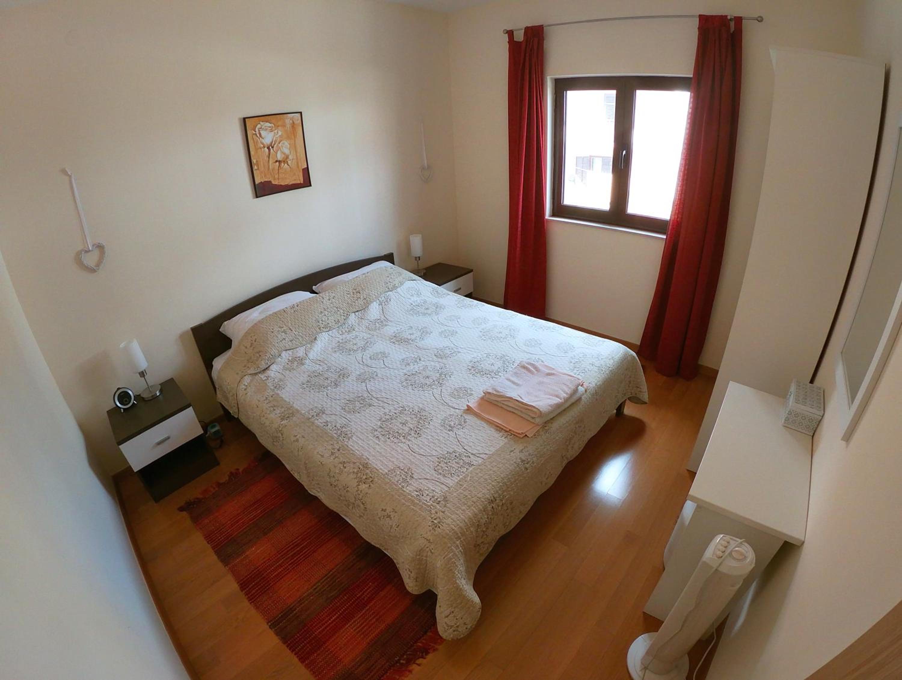 Deluxe Apartment photo 2