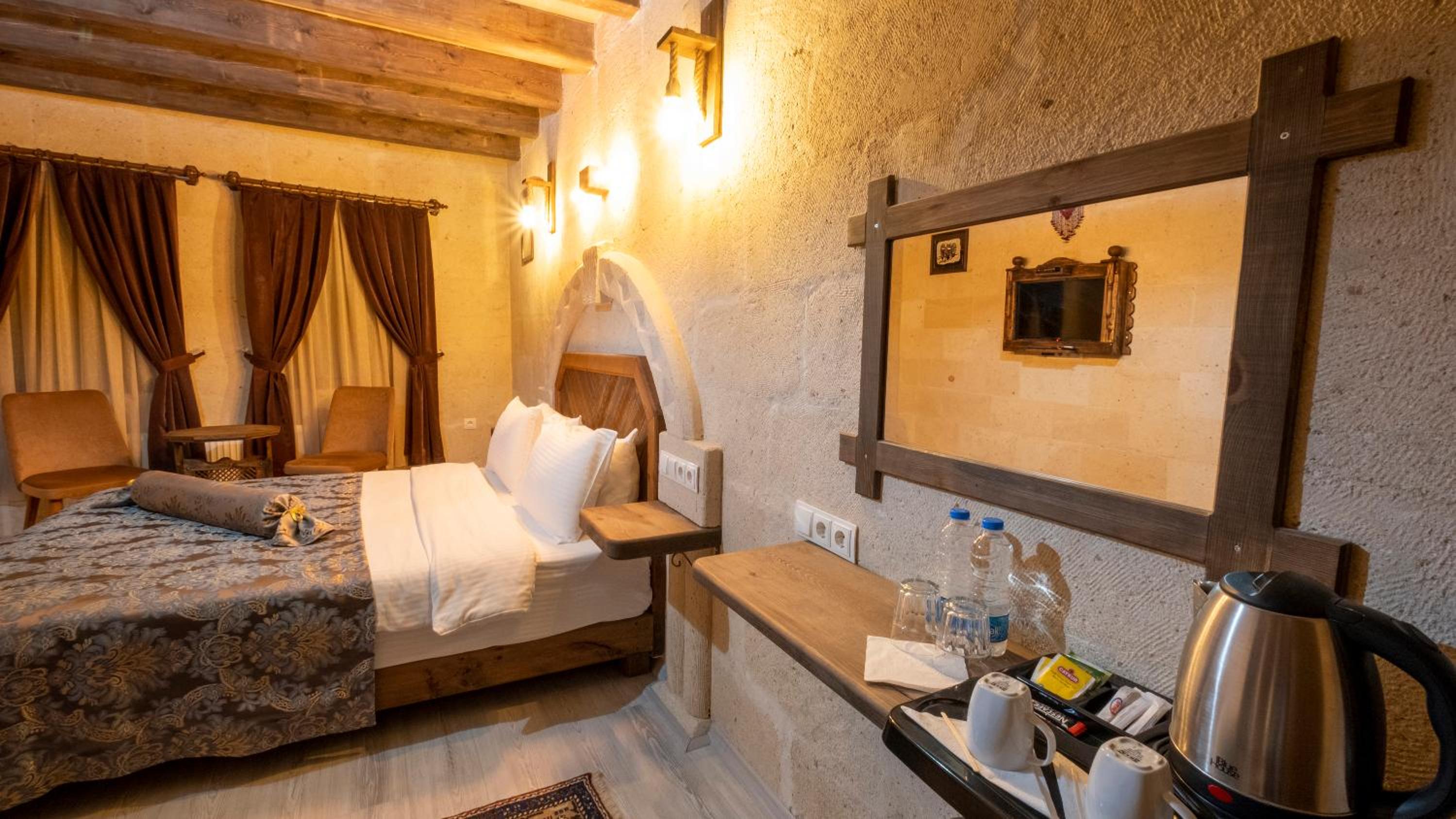 Deluxe Room - Photo 4