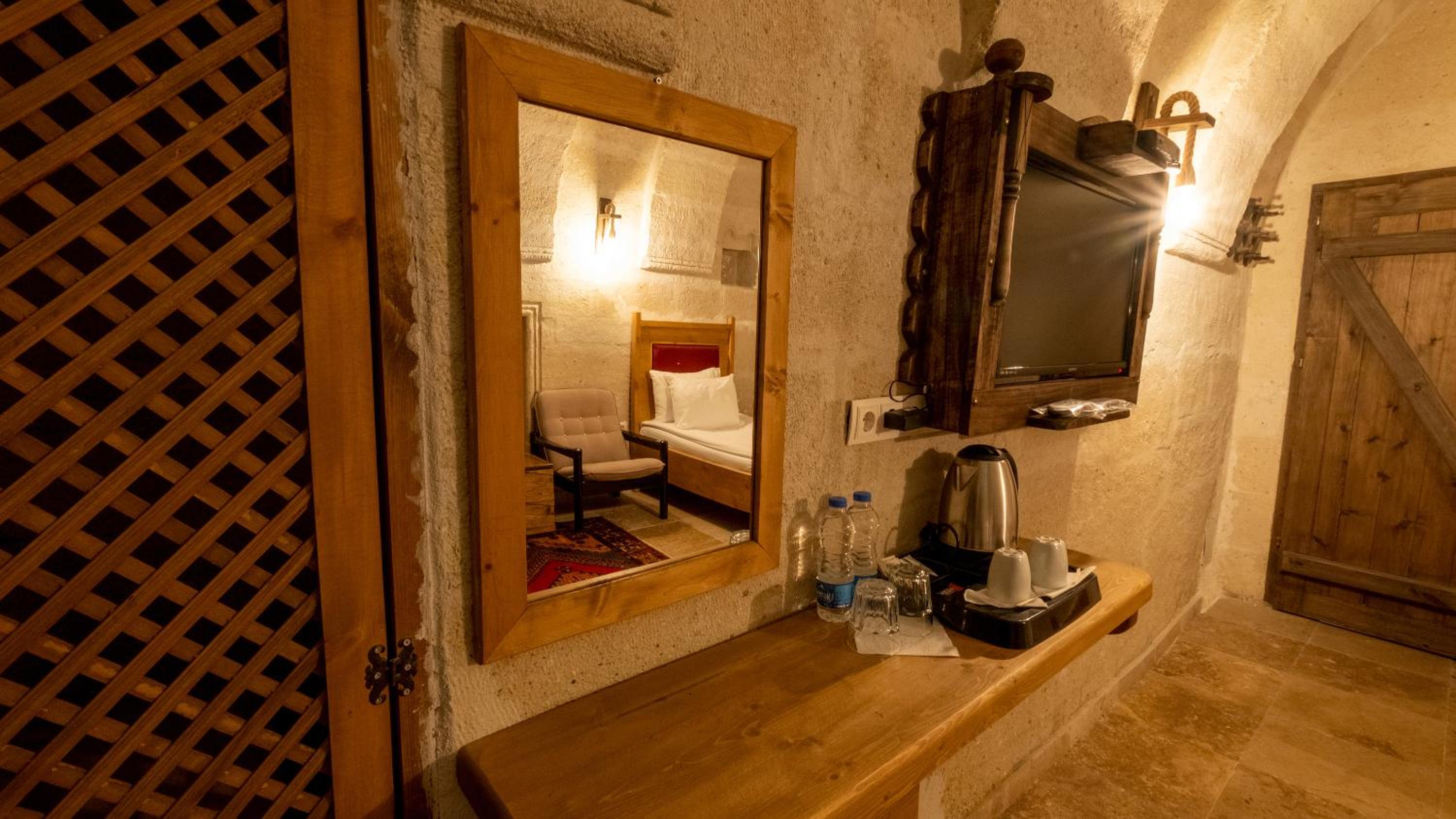 Premier Suite - Photo 6