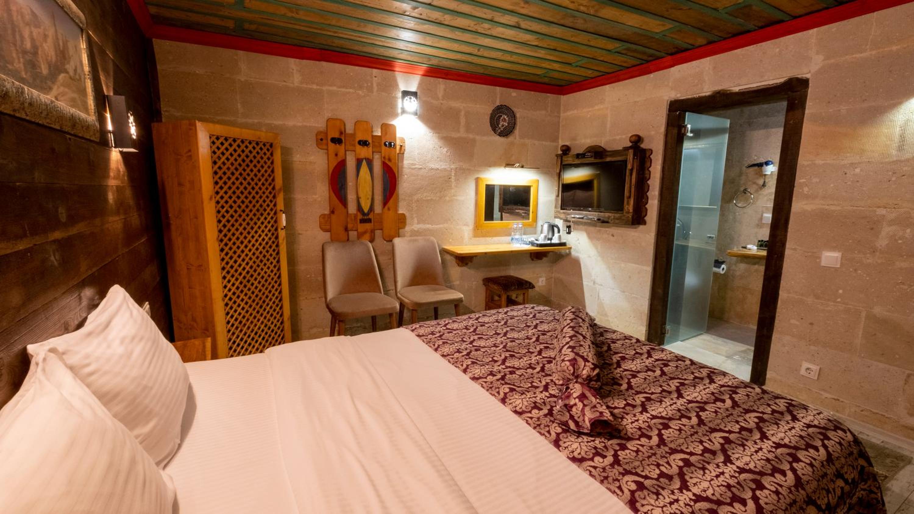 Standard Double or Twin Room - Photo 23