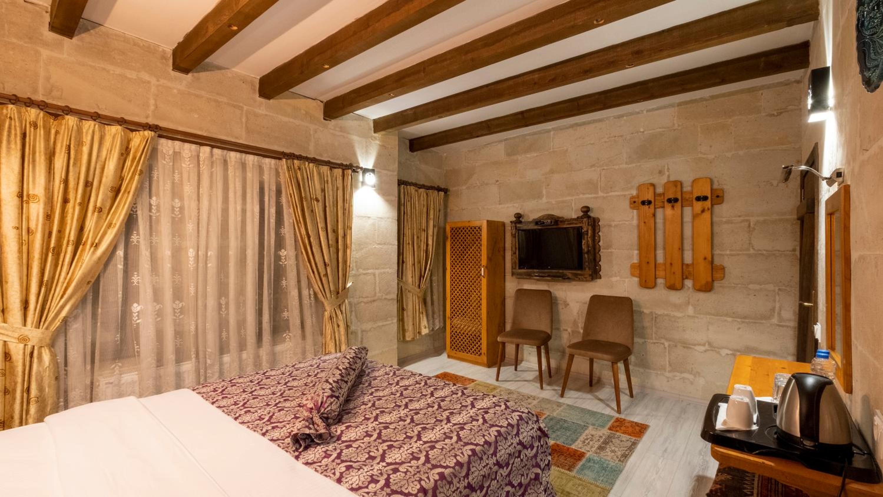 Standard Double or Twin Room - Photo 21