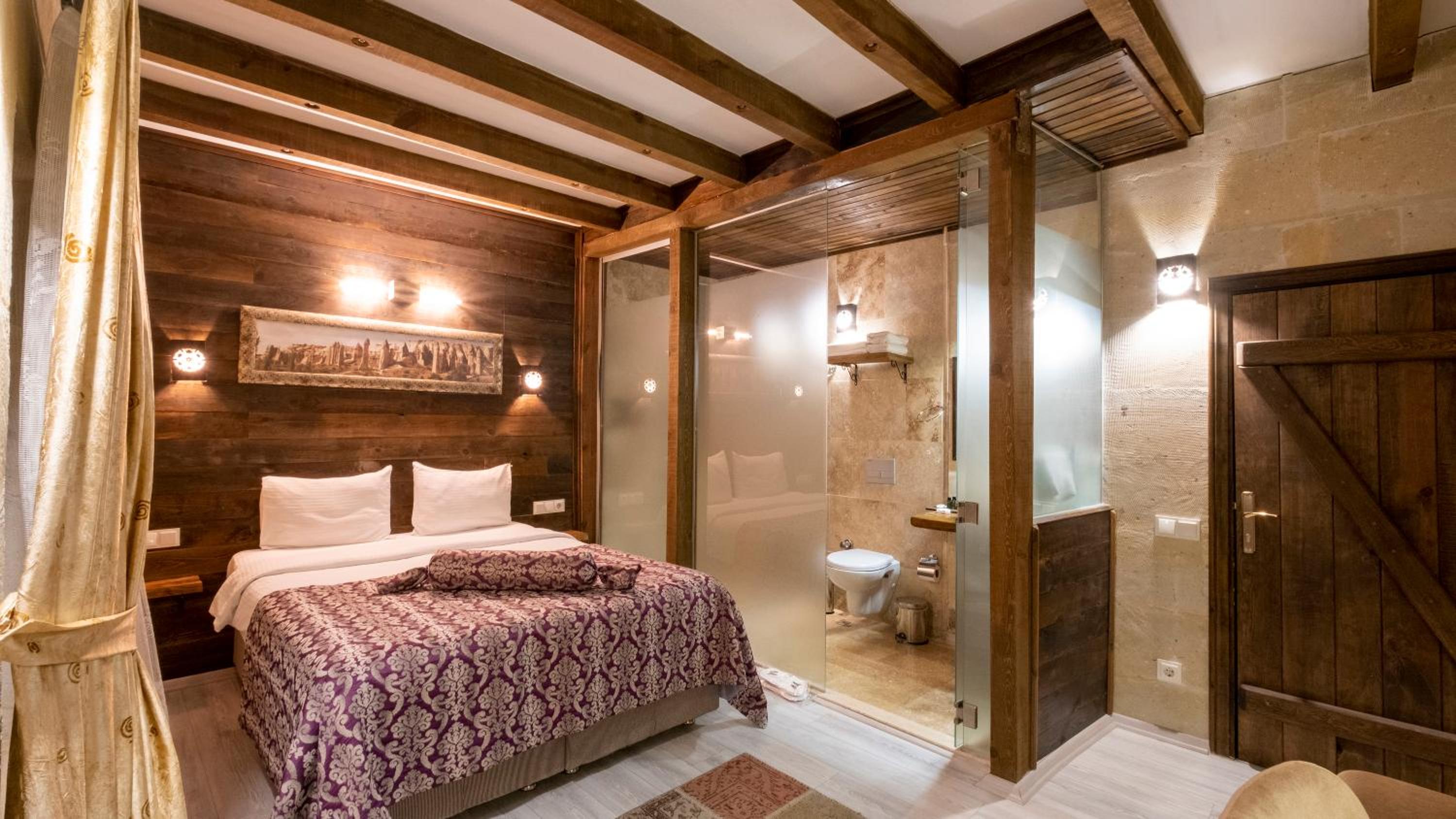 Standard Double or Twin Room - Photo 17