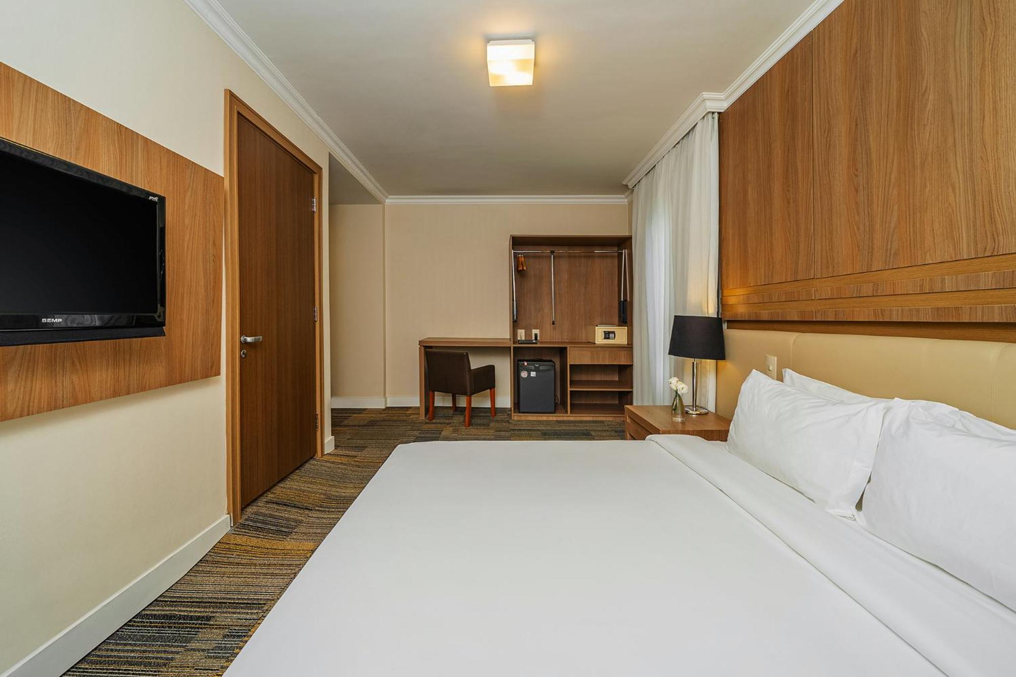 Superior Double Room - Disability Access - Photo 3
