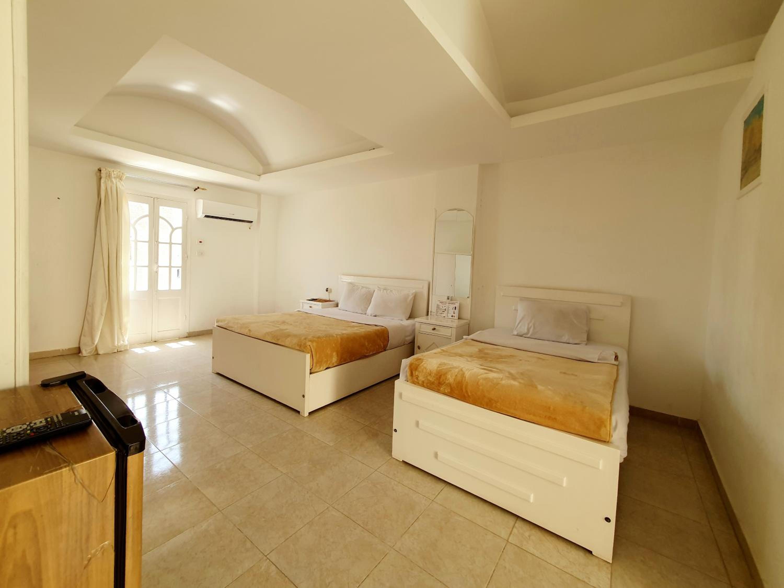 Deluxe Triple Room photo 1