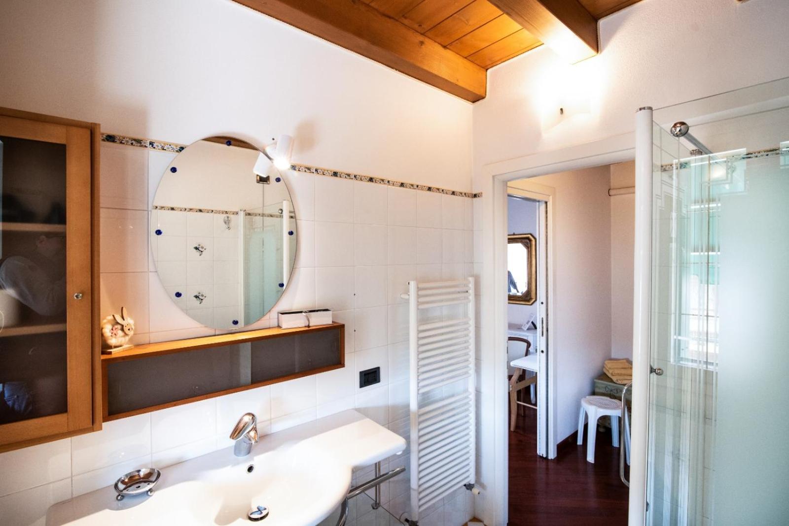 Triple Room with Private Bathroom photo 3