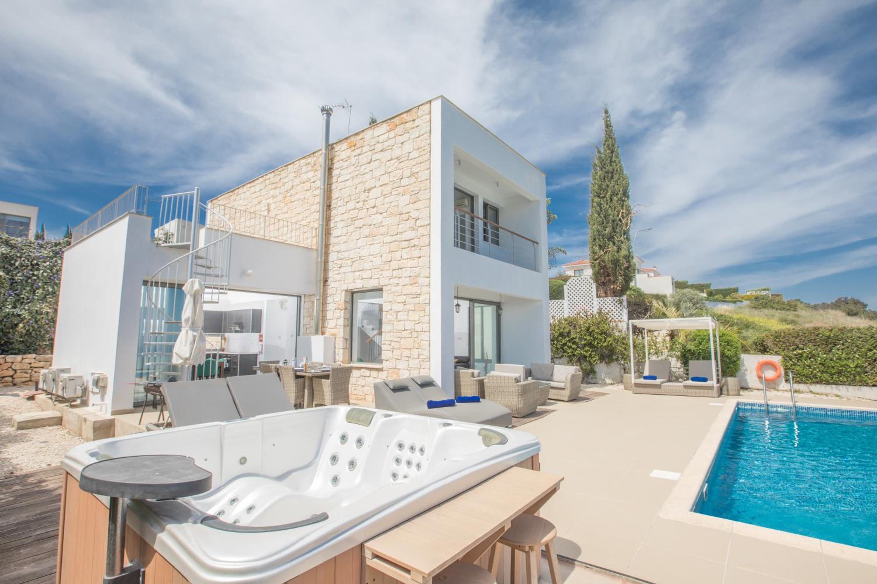 Villa With Private Pool photo 2