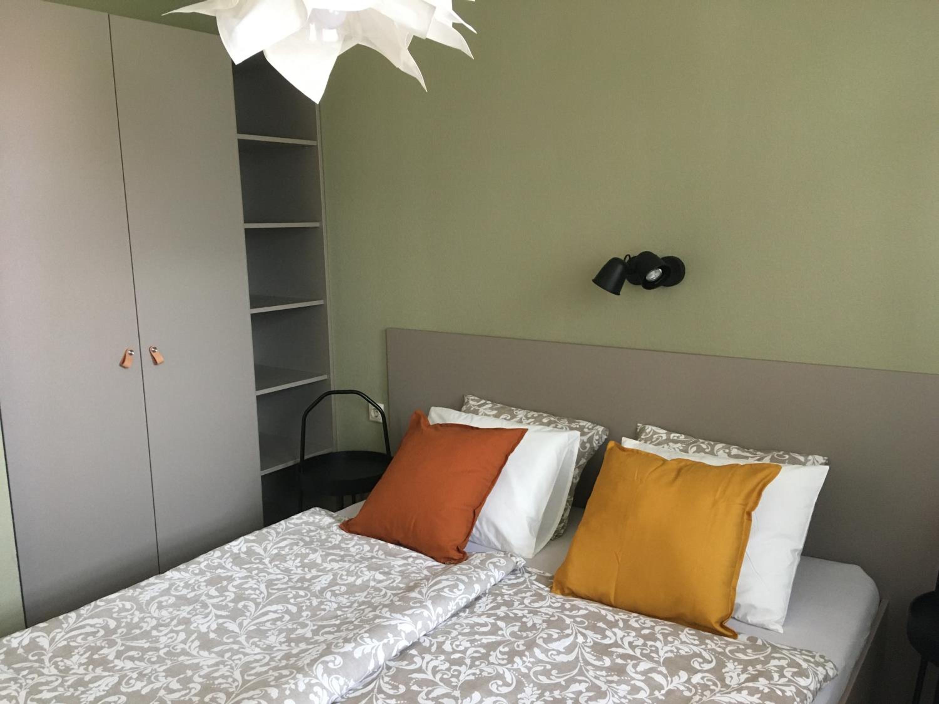 One-Bedroom Apartment - Photo 15