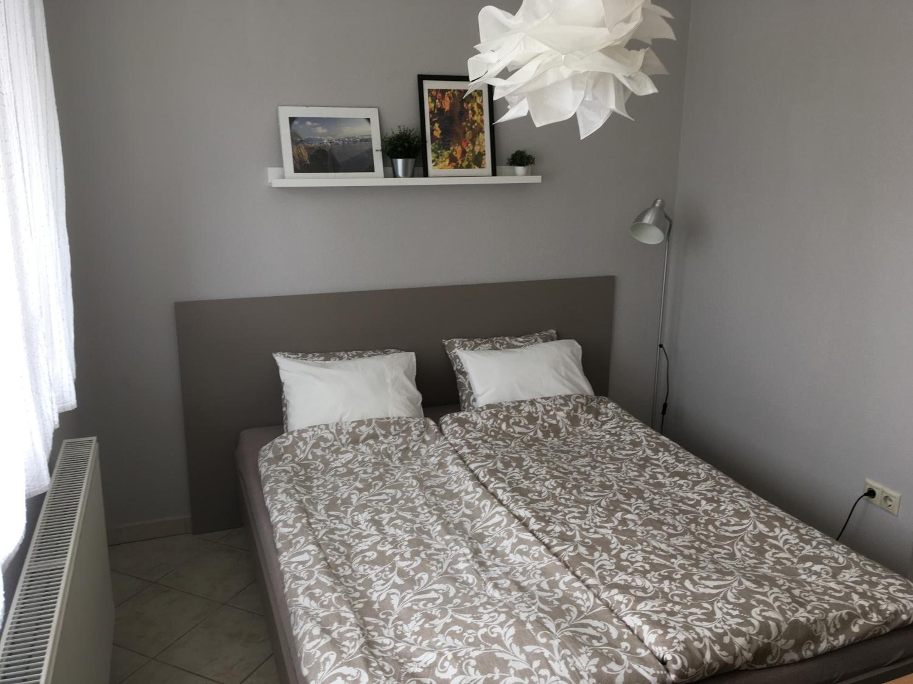 One-Bedroom Apartment - Photo 11