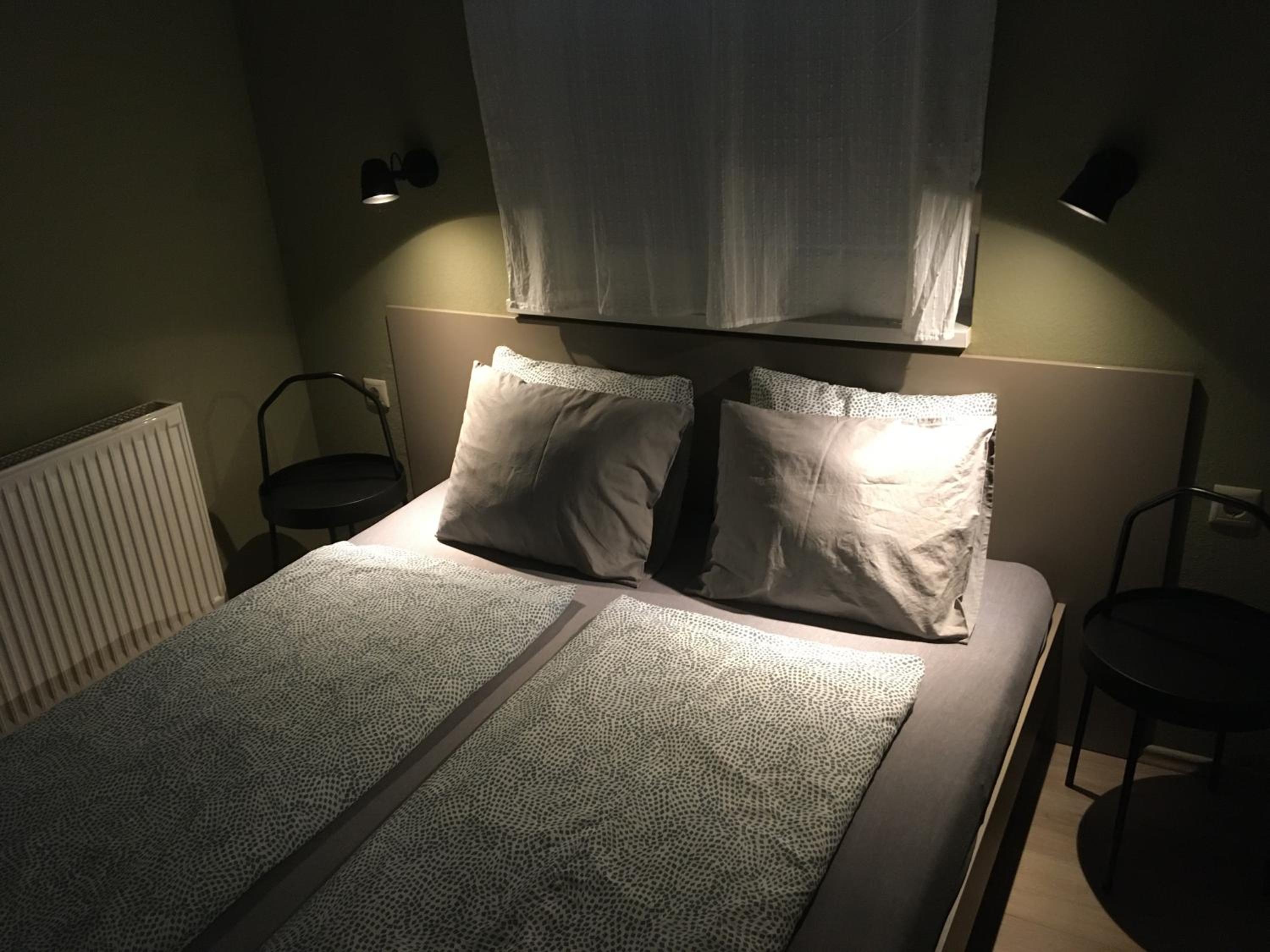 One-Bedroom Apartment - Photo 19