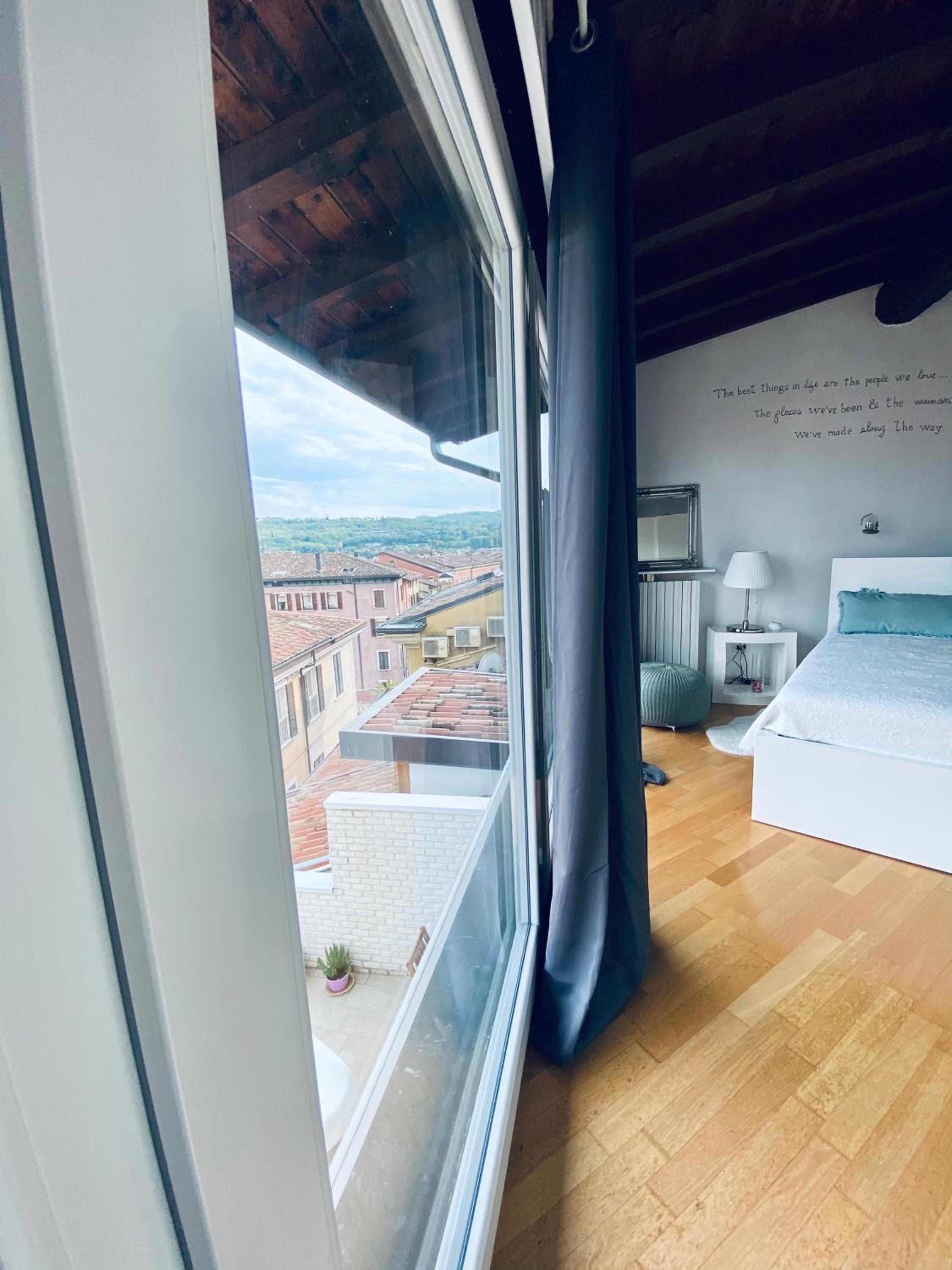 Two-Bedroom Penthouse Apartment with Terrace - Photo 24