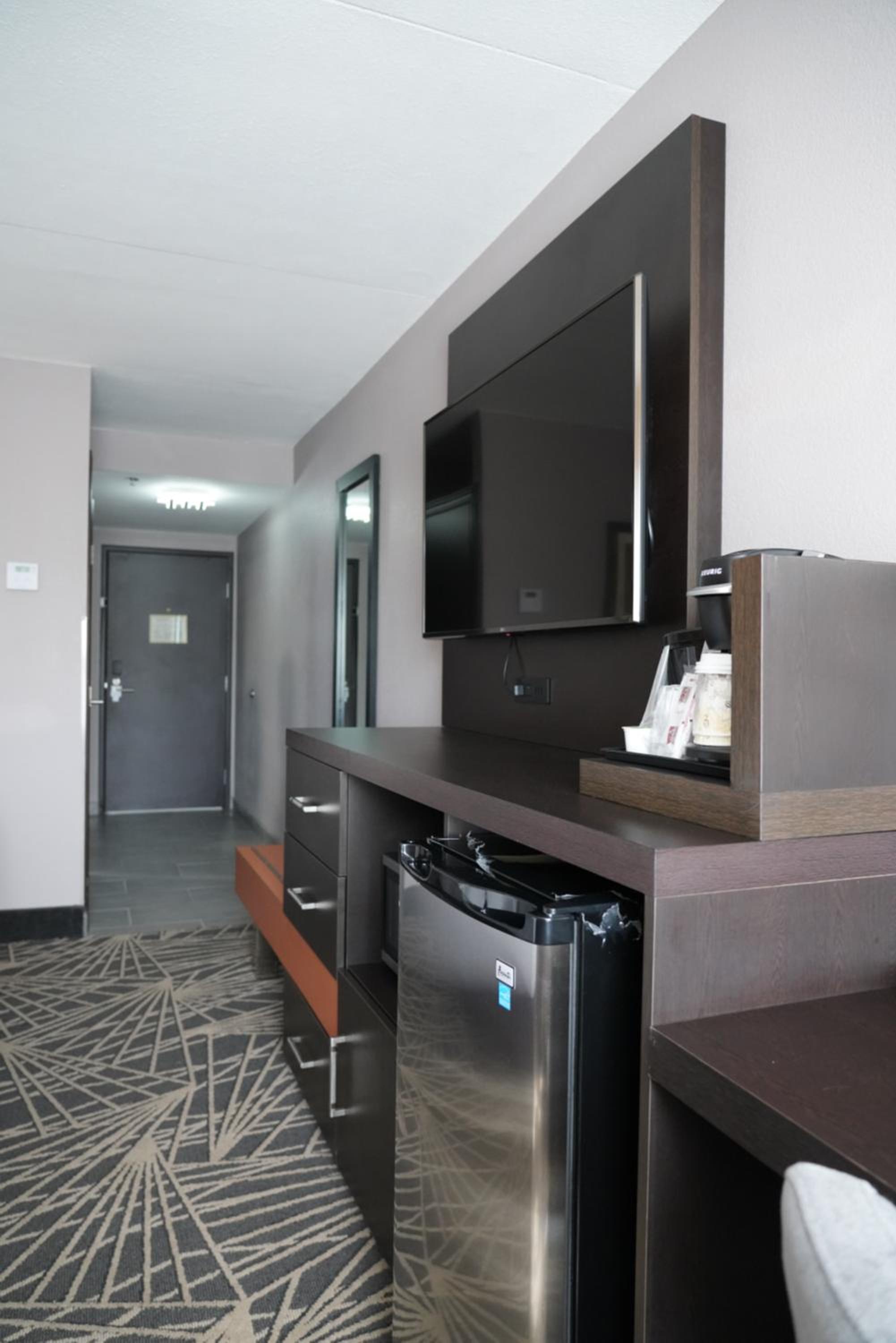 King Studio Suite - Mobility Access/Non-Smoking - Photo 10