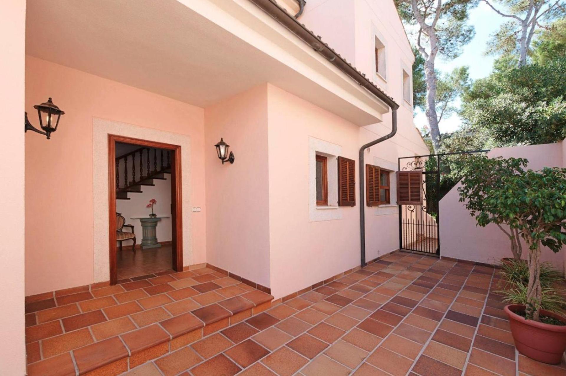Vacation Home thumbnail 5